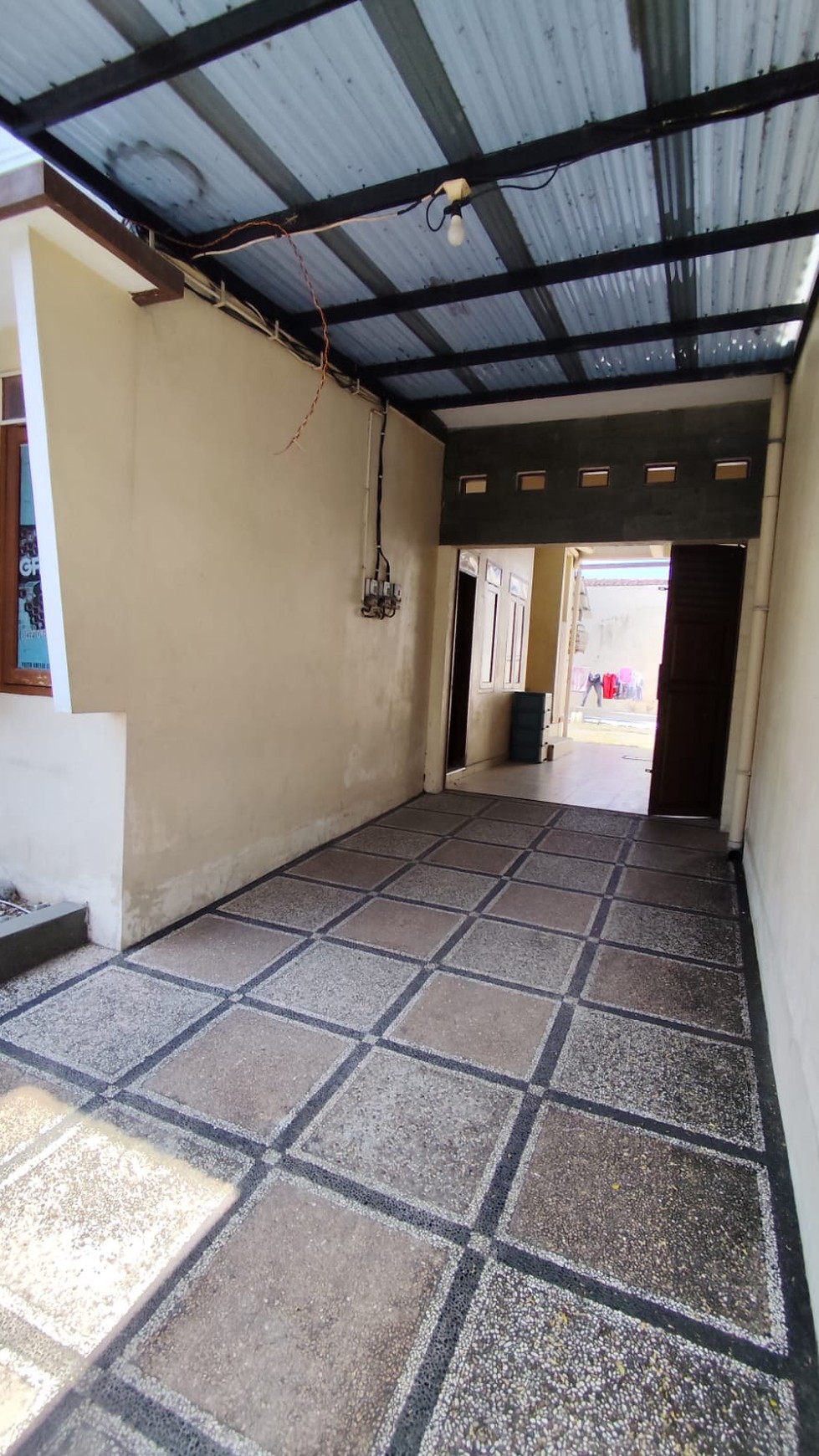 Rumah Tinggal 8 Kamar Tidur Lokasi Dekat Kampus INSTIPER Maguwoharjo Depok Sleman