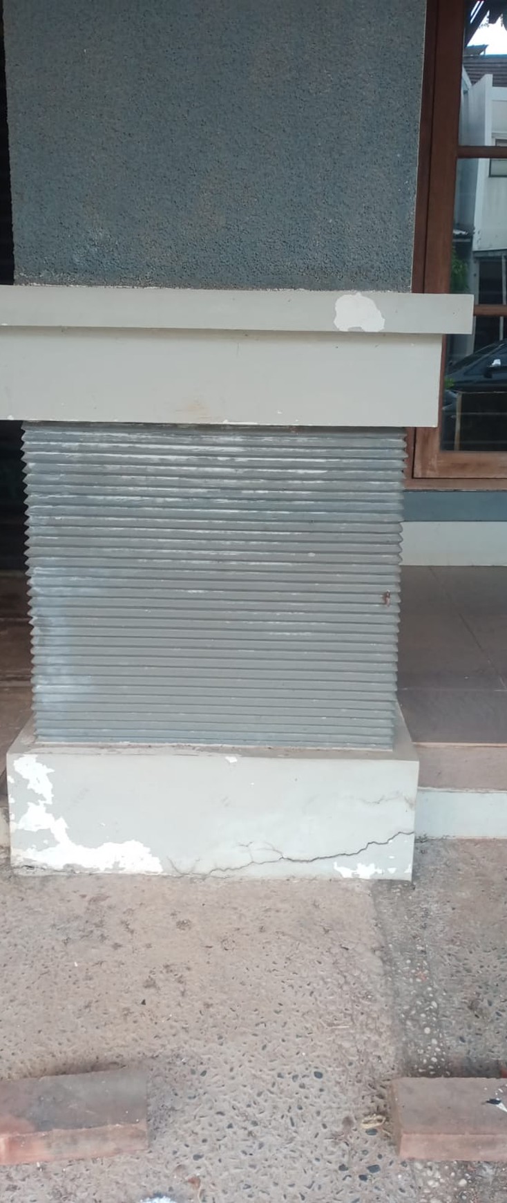 Rumah strategis di The Green