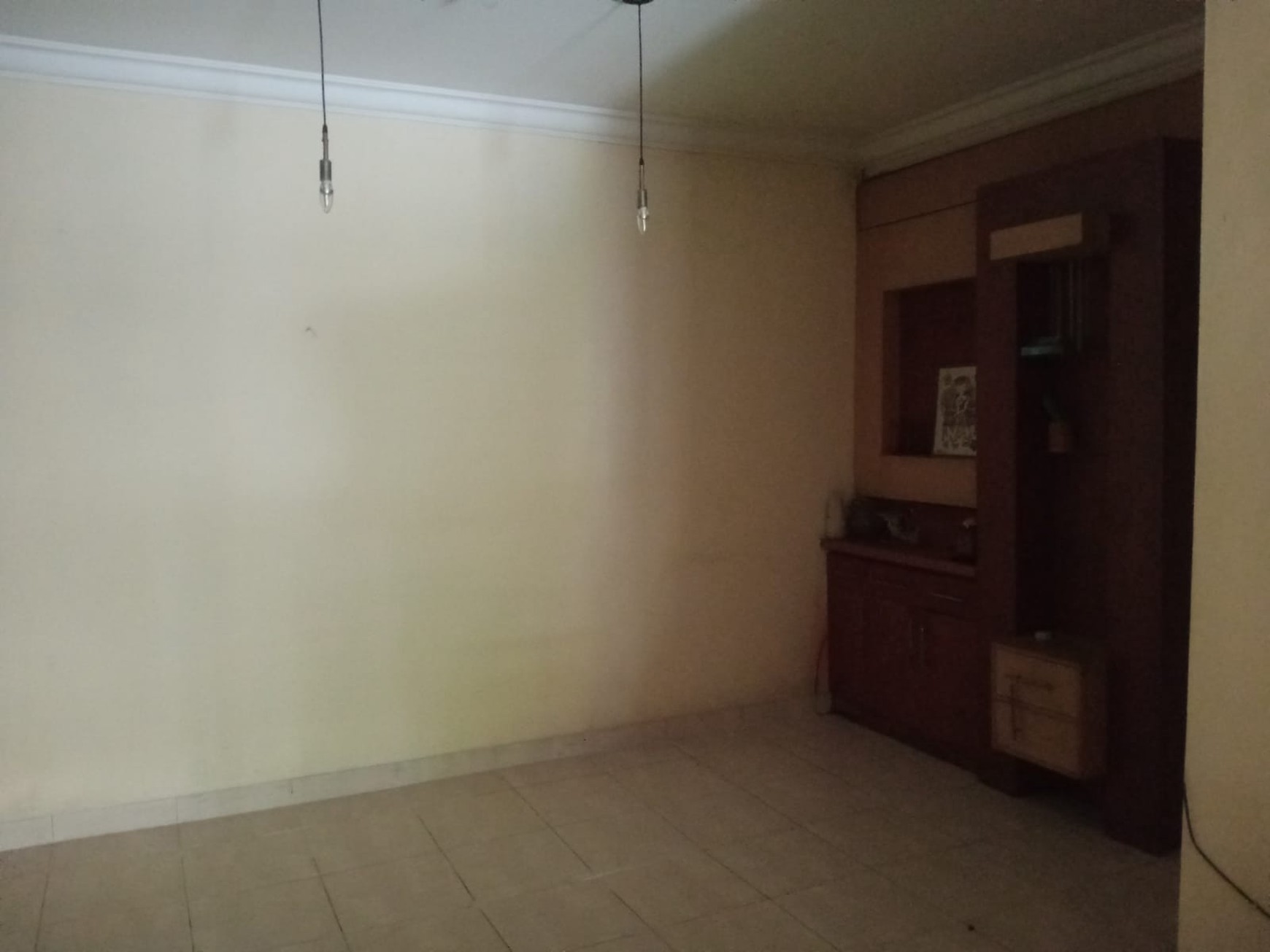 Rumah strategis di The Green