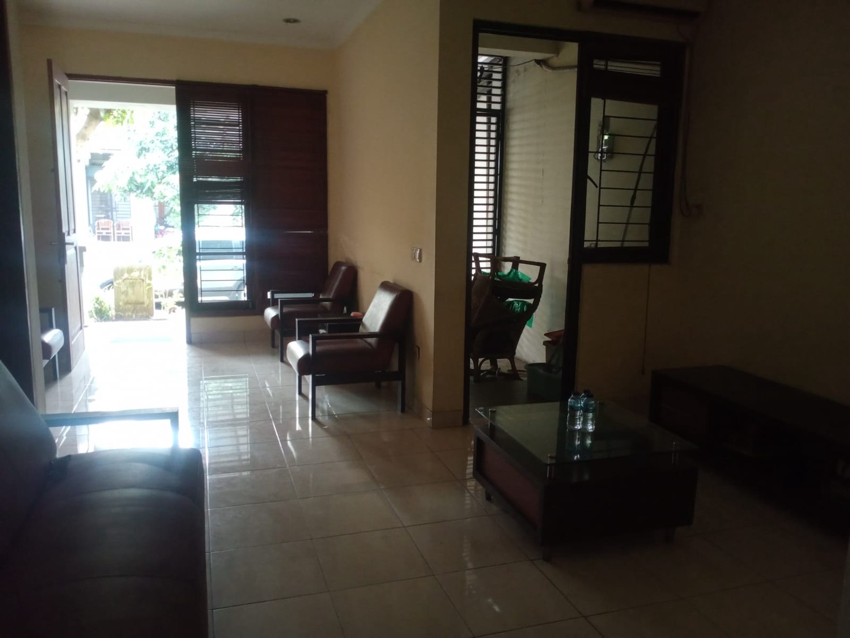 Rumah strategis di The Green