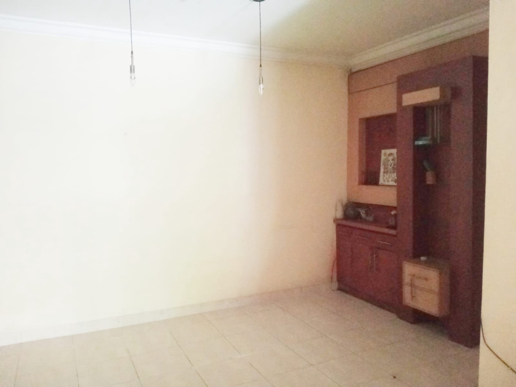 Rumah strategis di The Green