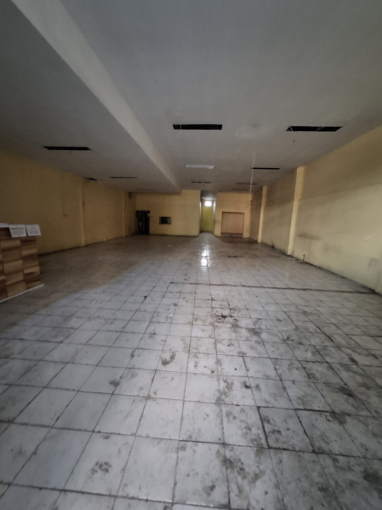 Ruang Usaha Lokasi Strategis Berada Di Jalan Magelang Km 5,5 Sinduadi Mlati Sleman