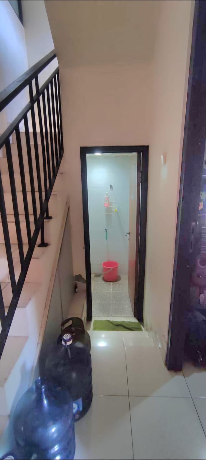 Rumah Siap Huni dengan Hunian Nyaman dan Asri di Ciputat