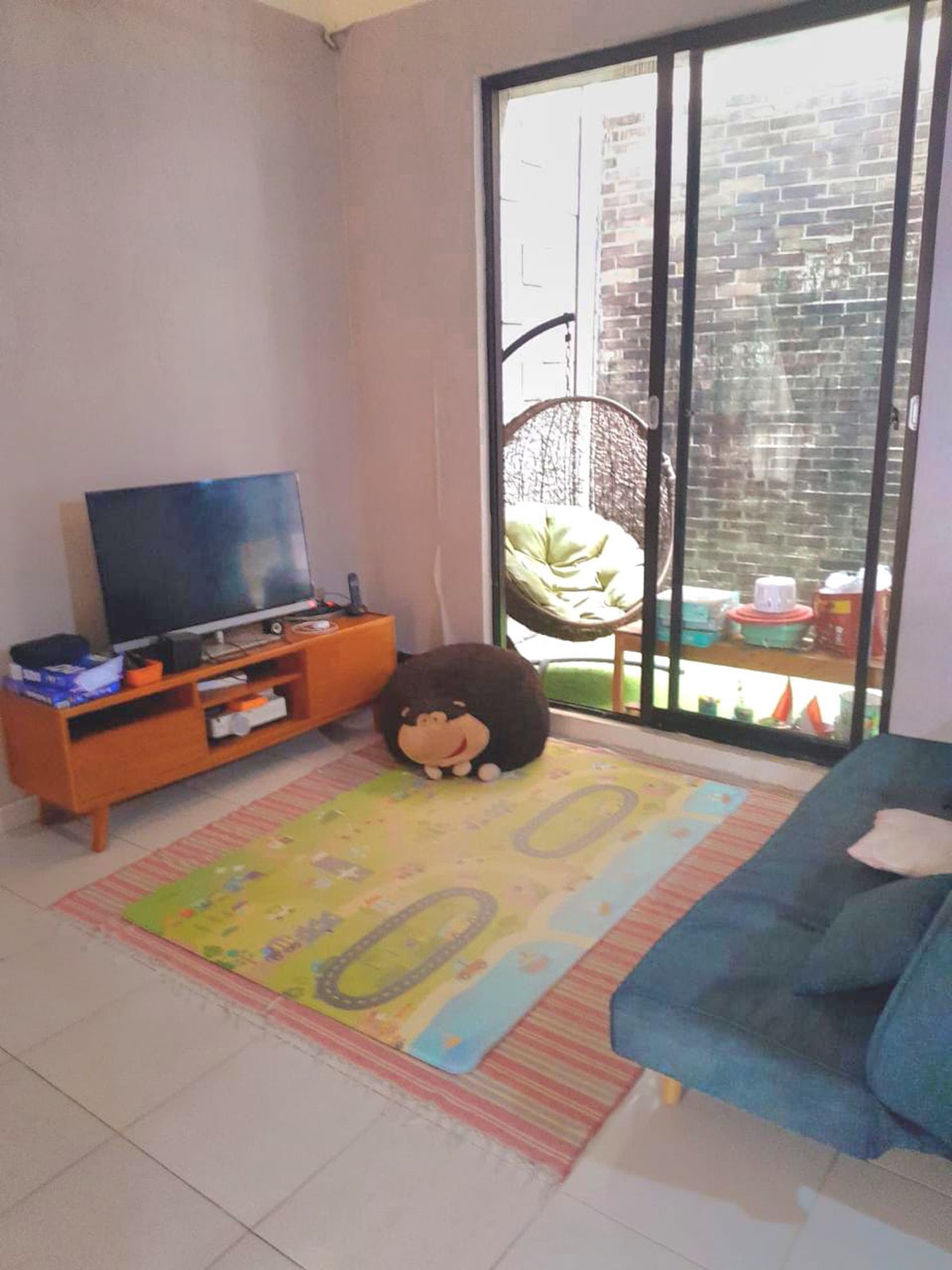 Rumah Siap Huni dengan Hunian Nyaman dan Asri di Ciputat