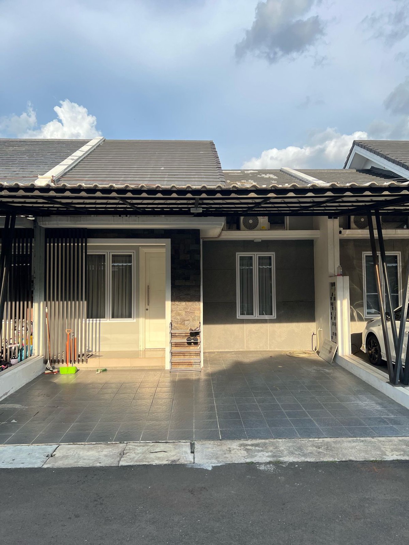 Rumah Siap Huni dengan Hunian Nyaman dan Asri di Pondok Aren