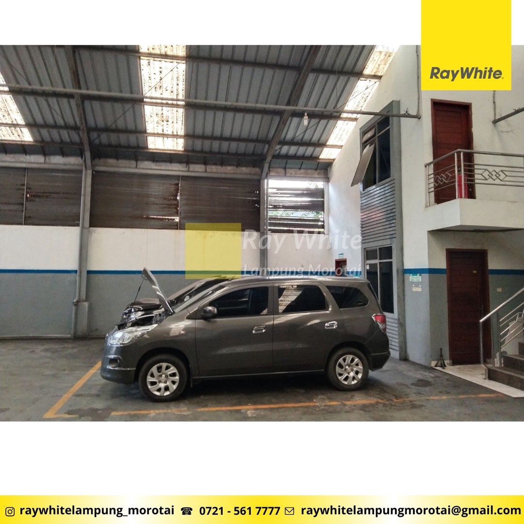 Dijual Showroom di Jalan Utama Tanjung Karang Pusat