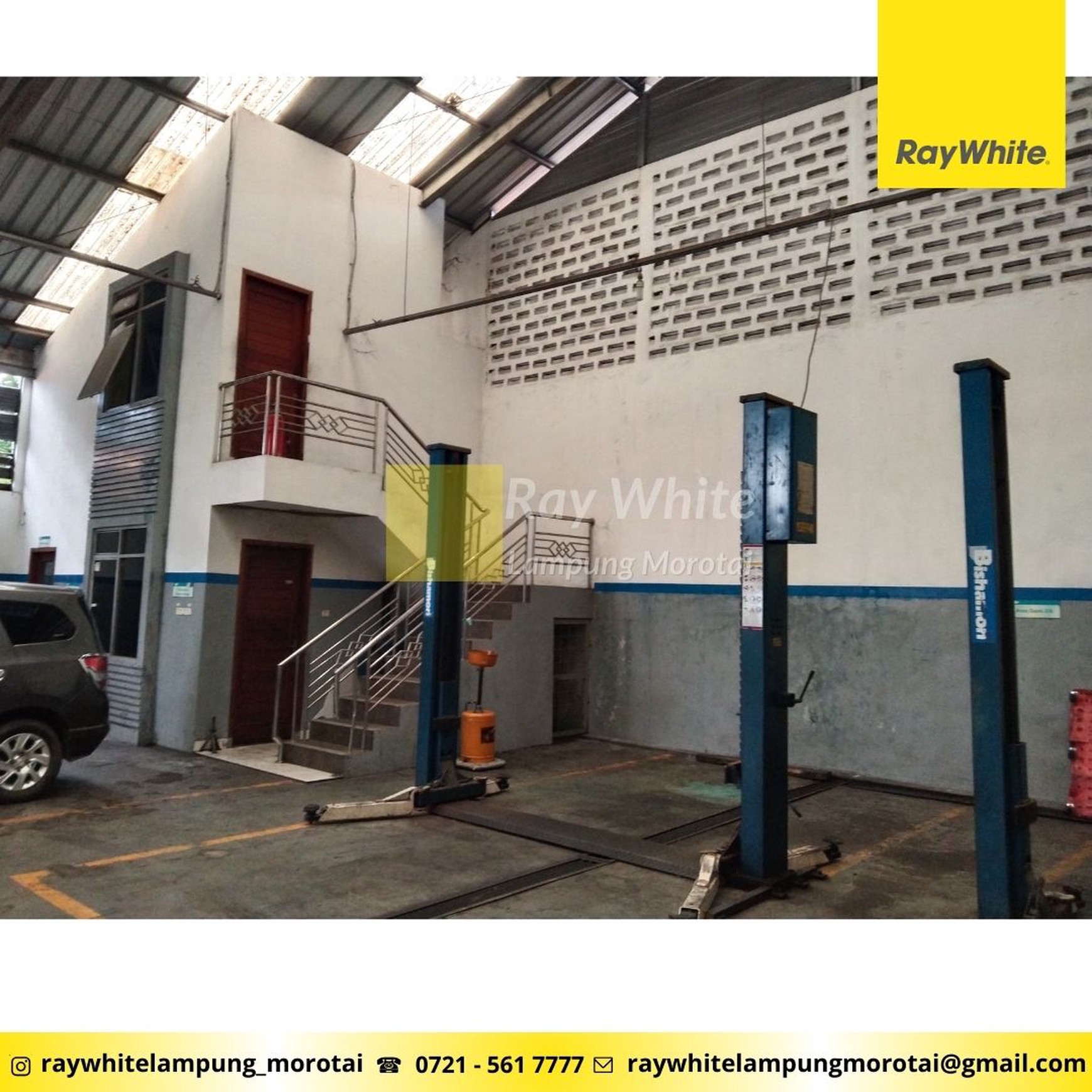 Dijual Showroom di Jalan Utama Tanjung Karang Pusat