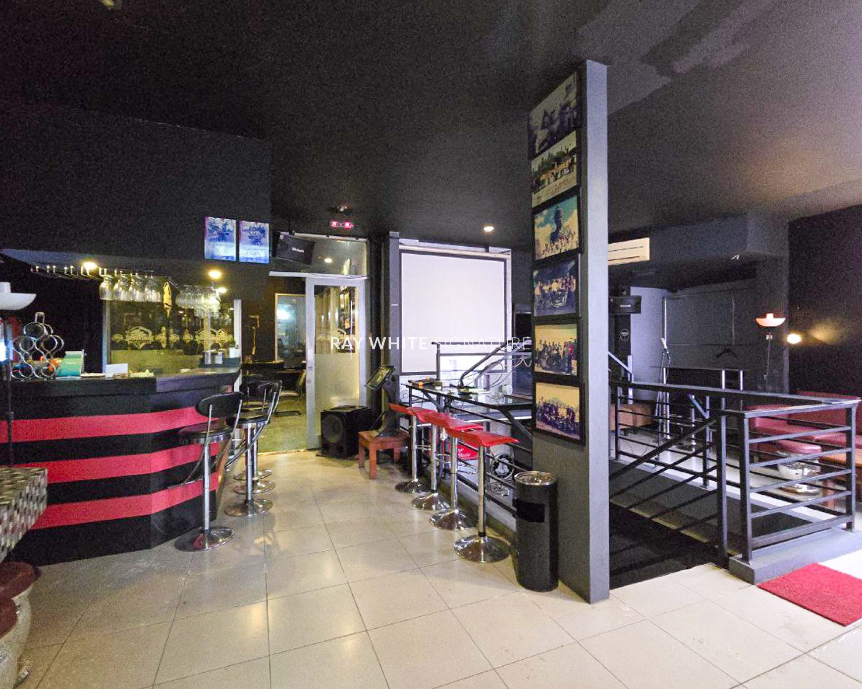 Rumah Cocok Untuk Usaha di Jl. Puri Mutiara Raya, Cilandak.