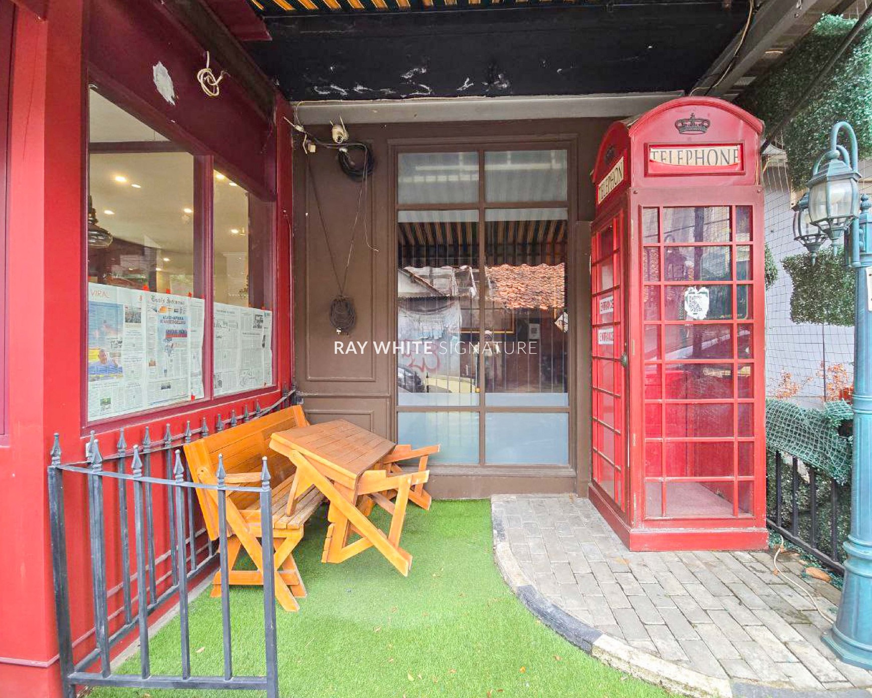 Rumah Cocok Untuk Usaha di Jl. Puri Mutiara Raya, Cilandak.