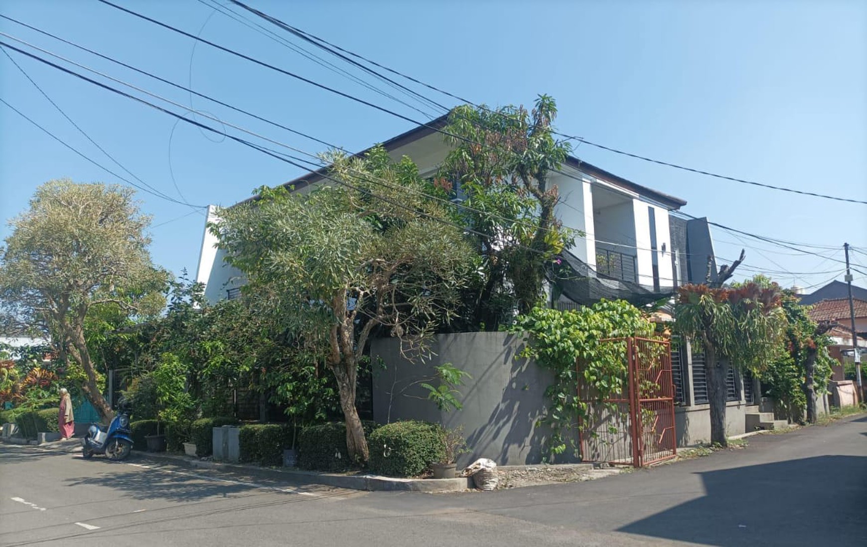 RUMAH MEWAH 2 LANTAI DIKOTA BANDUNG, LOKAS STRATEGIS