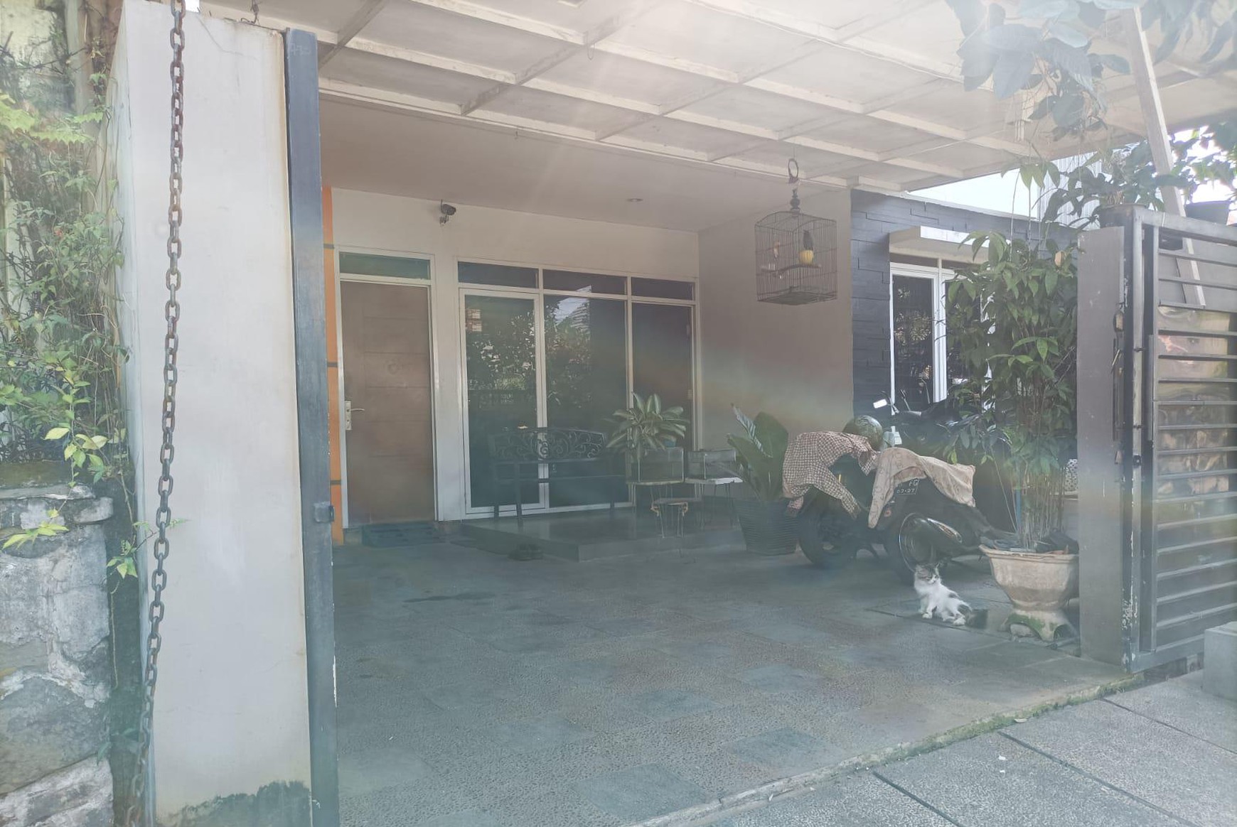 RUMAH MEWAH 2 LANTAI DIKOTA BANDUNG, LOKAS STRATEGIS