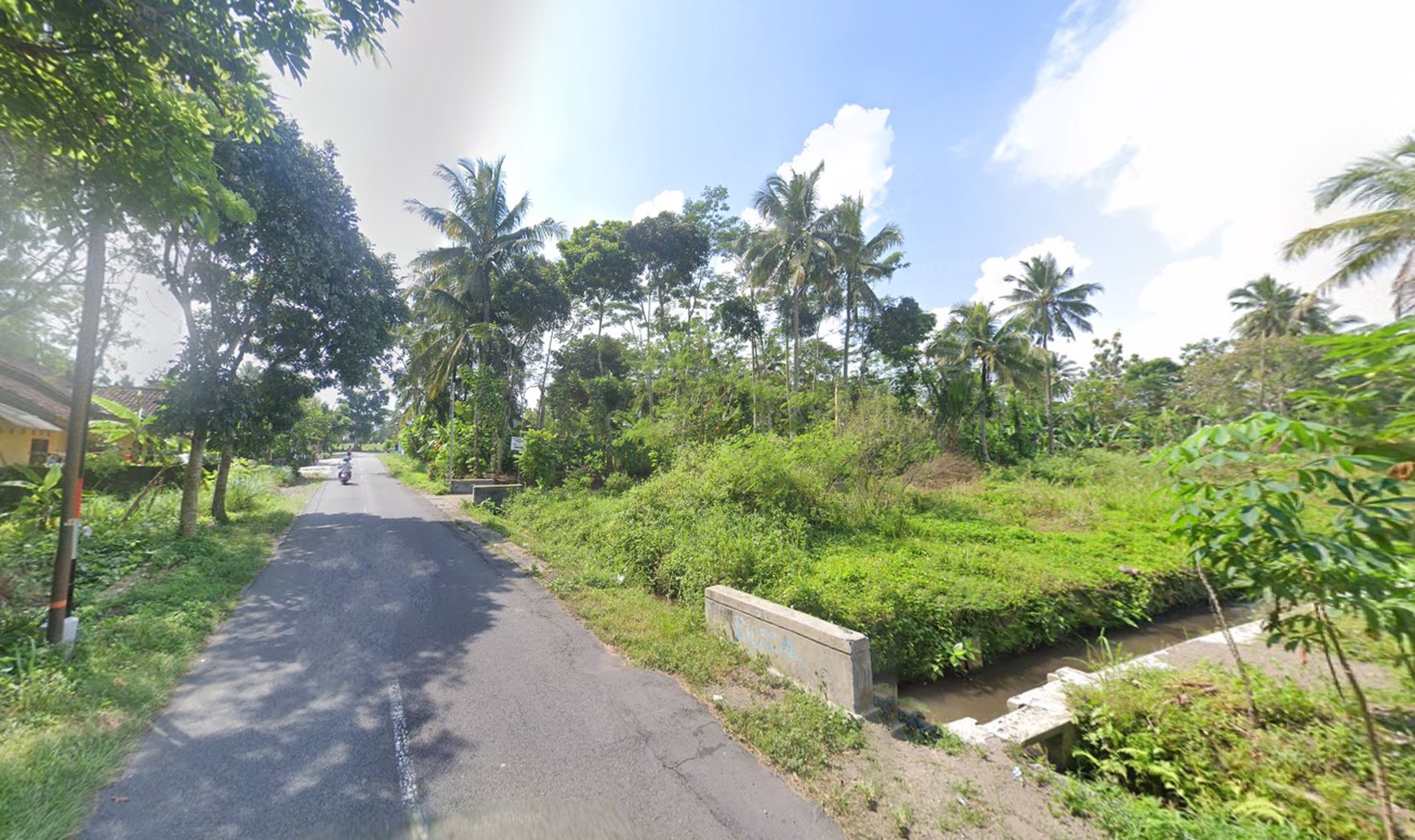 Tanah Luas 404 Meter Persegi Lokasi 2 Km Dari Kampus UII