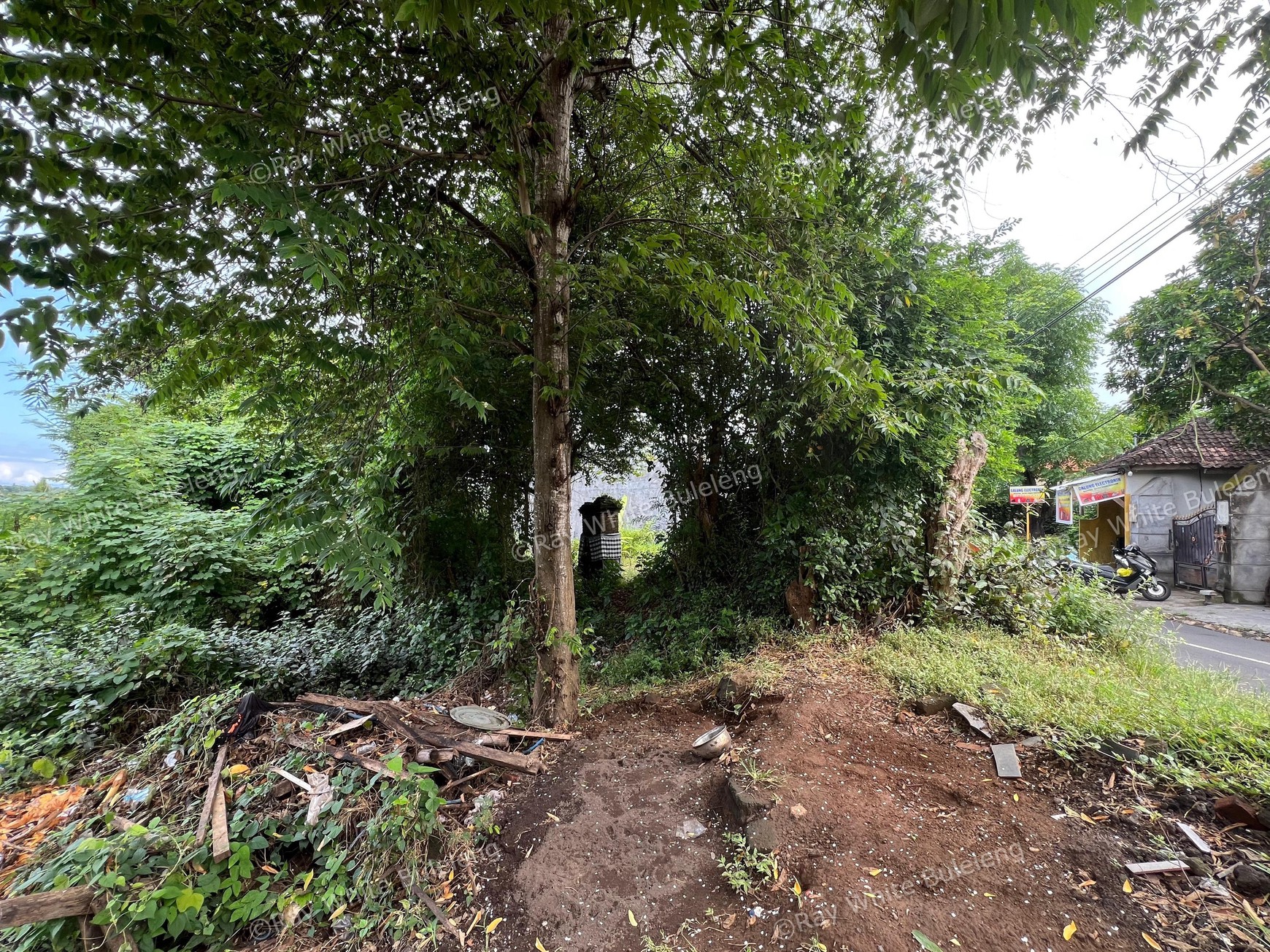 Strategic Land with Paved Access and Ready to Build Infrastructure