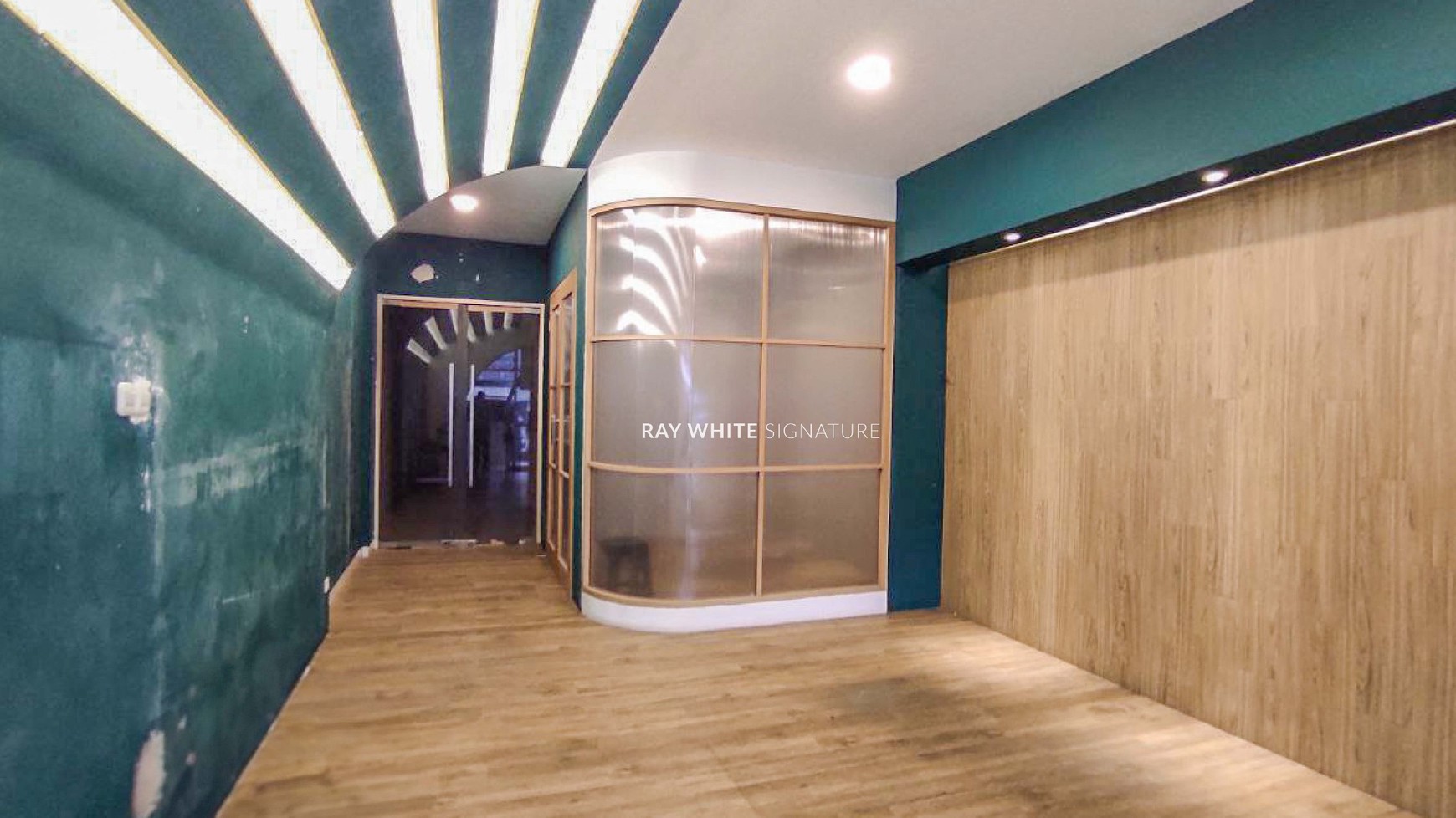 For Leased Ruko affordable di lingkungan kawasan Elite Kemang