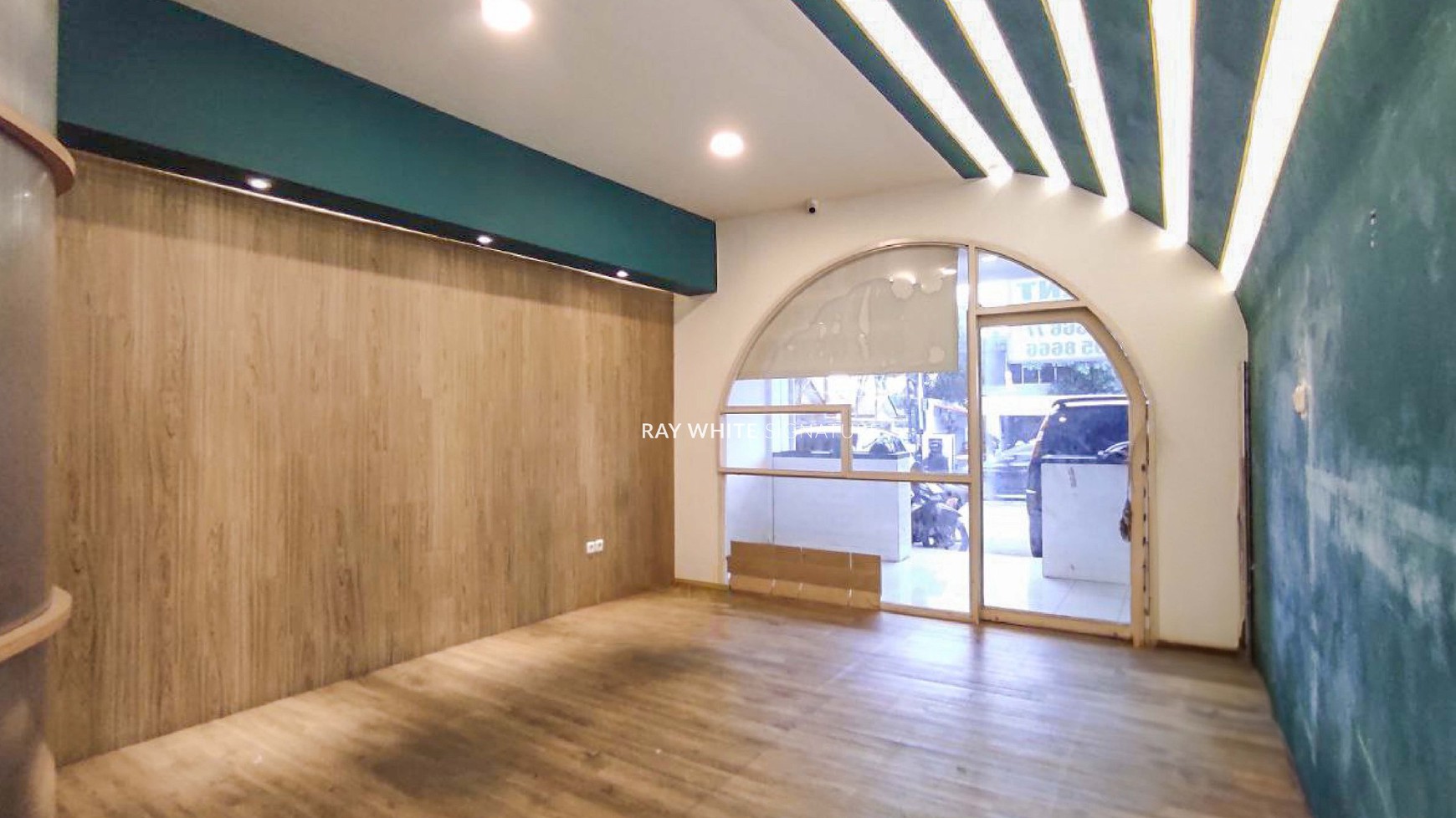 For Leased Ruko affordable di lingkungan kawasan Elite Kemang