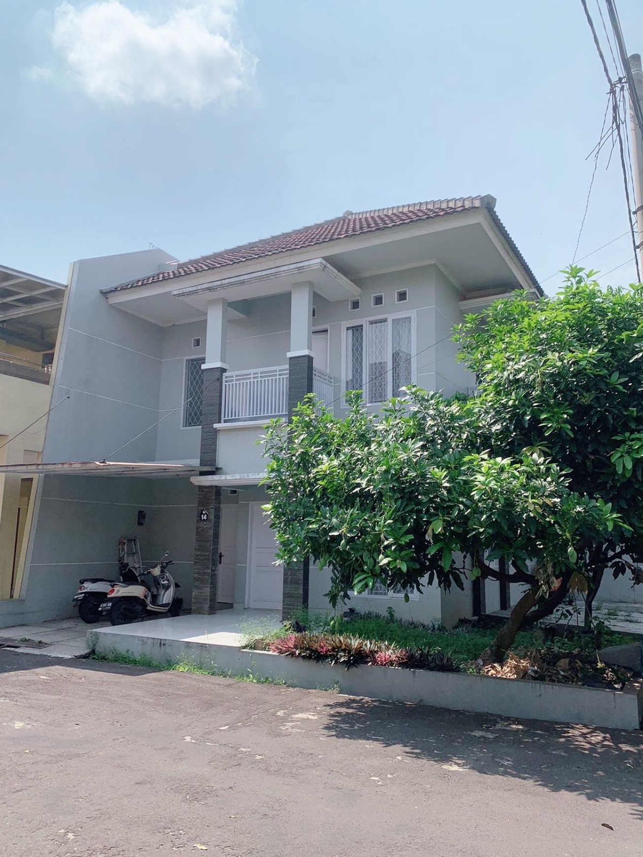 RUMAH MEWAH 2 LANTAI NYAMAN, DI TENGAH KOTA BANDUNG