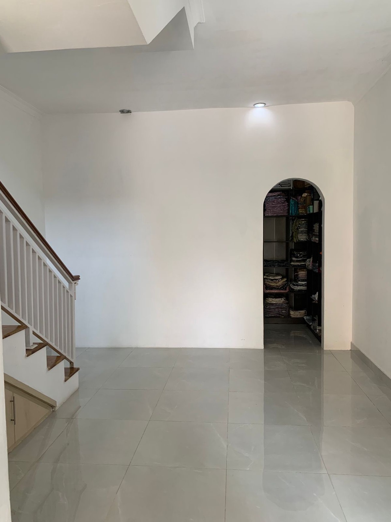 RUMAH MEWAH 2 LANTAI NYAMAN, DI TENGAH KOTA BANDUNG