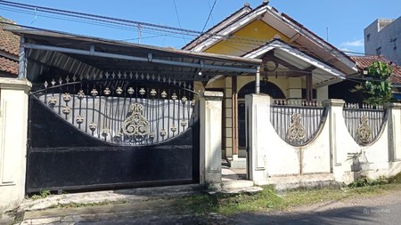 Rumah Asri di Mainroad Kota Tasikmalaya