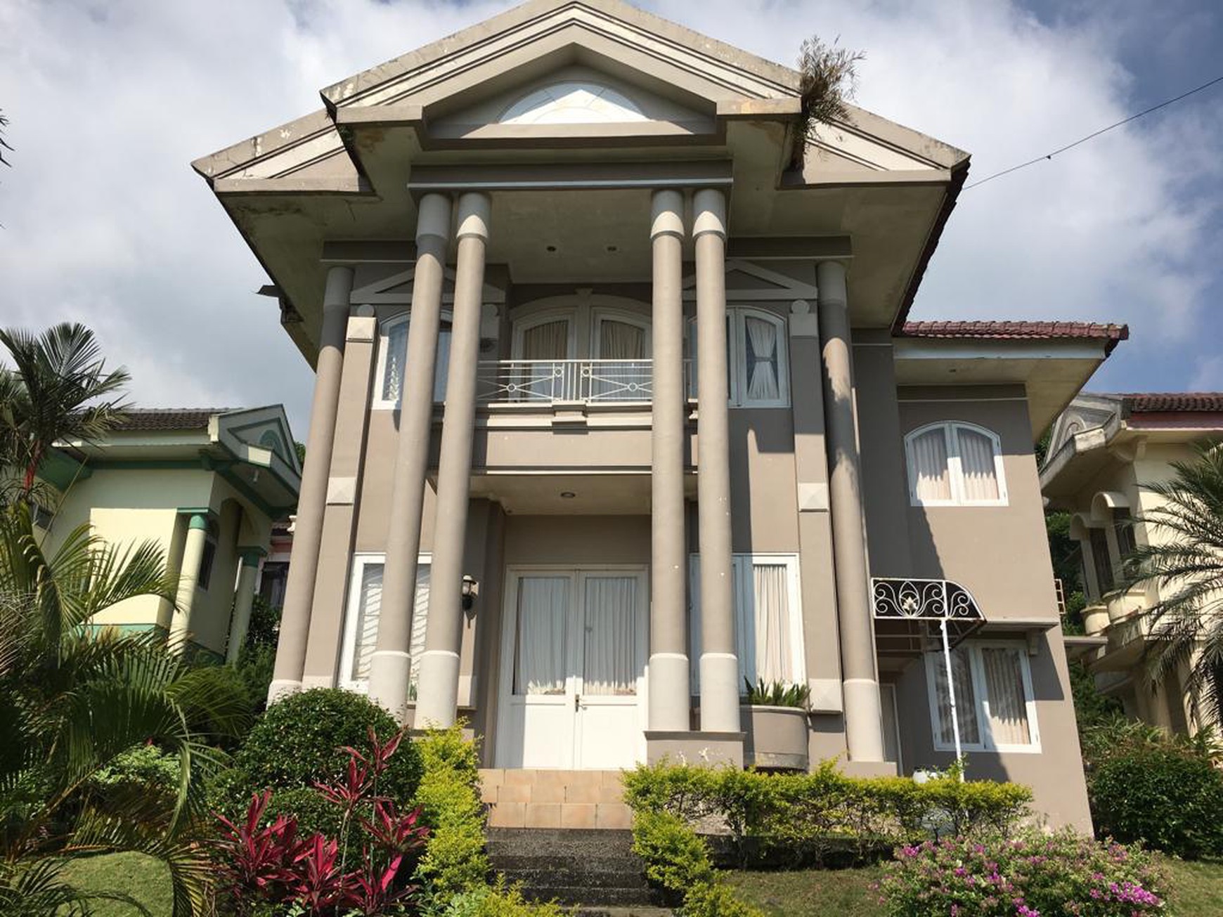 Villa puncak trawas murah luas 1000 an hanya 3,9 M strategis untuk rumah kedua atau untuk investasi