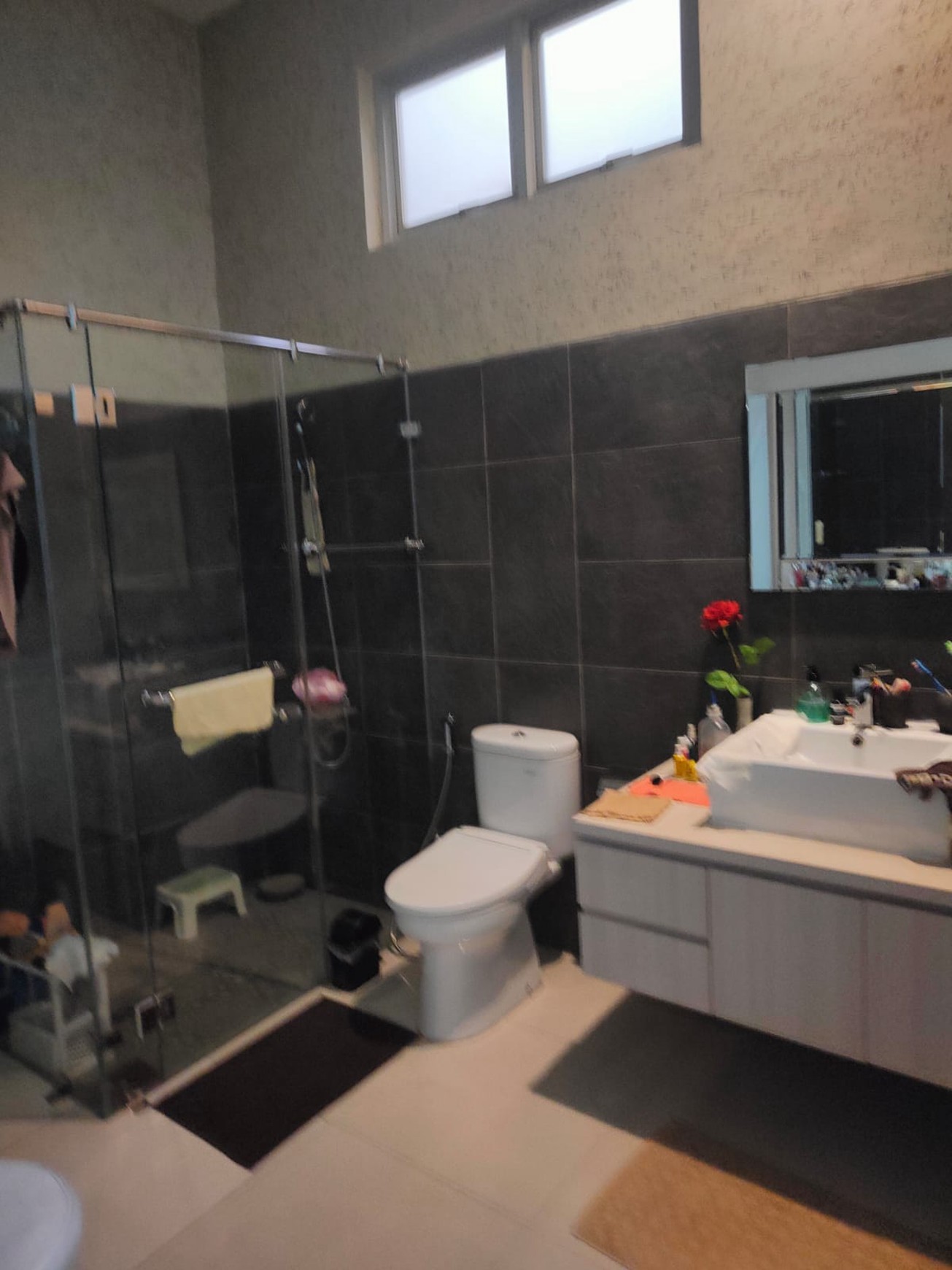 Dijual Rumah Di Cluster Ifolia Harapan Indah, Bekasi