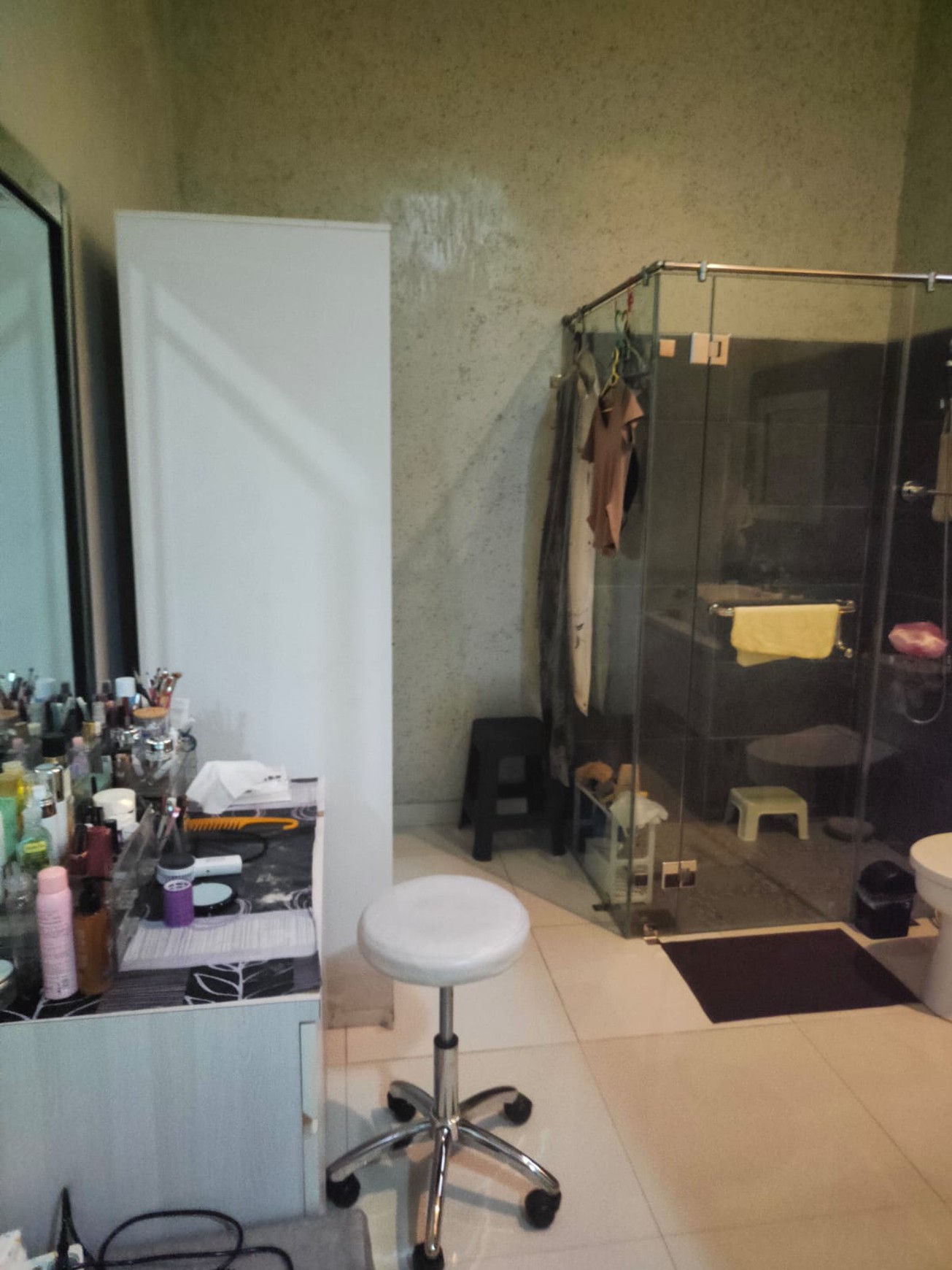 Dijual Rumah Di Cluster Ifolia Harapan Indah, Bekasi