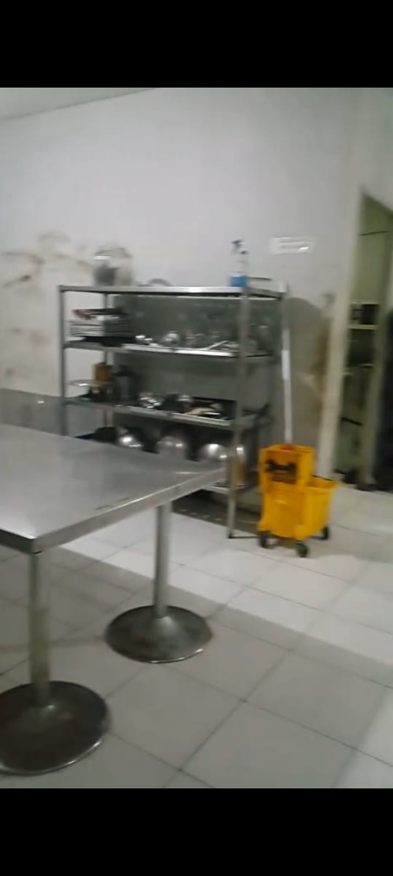 Jual cepat rumah usaha surabay pusat raya diponegoro cocok untuk resto atau kantor