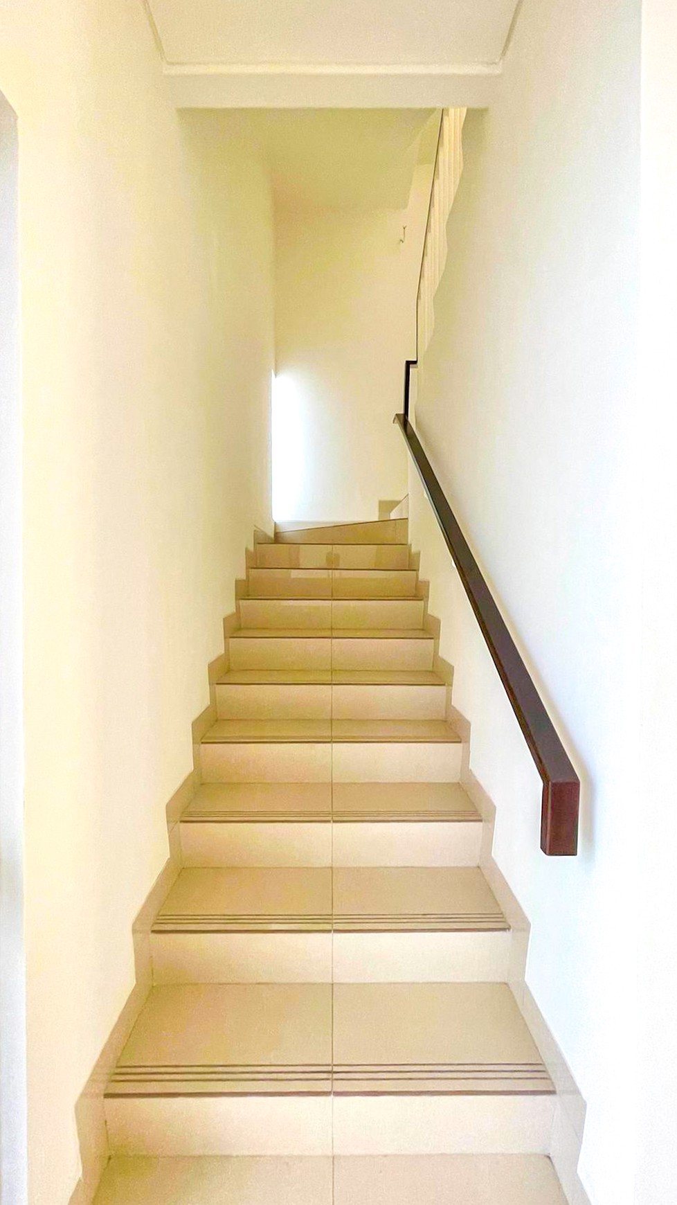 Rumah Maison De Wisteria, Cluster Baldwin, Metland Cakung, Siap Huni, Lokasi Strategis, Dekat Kelapa Gading