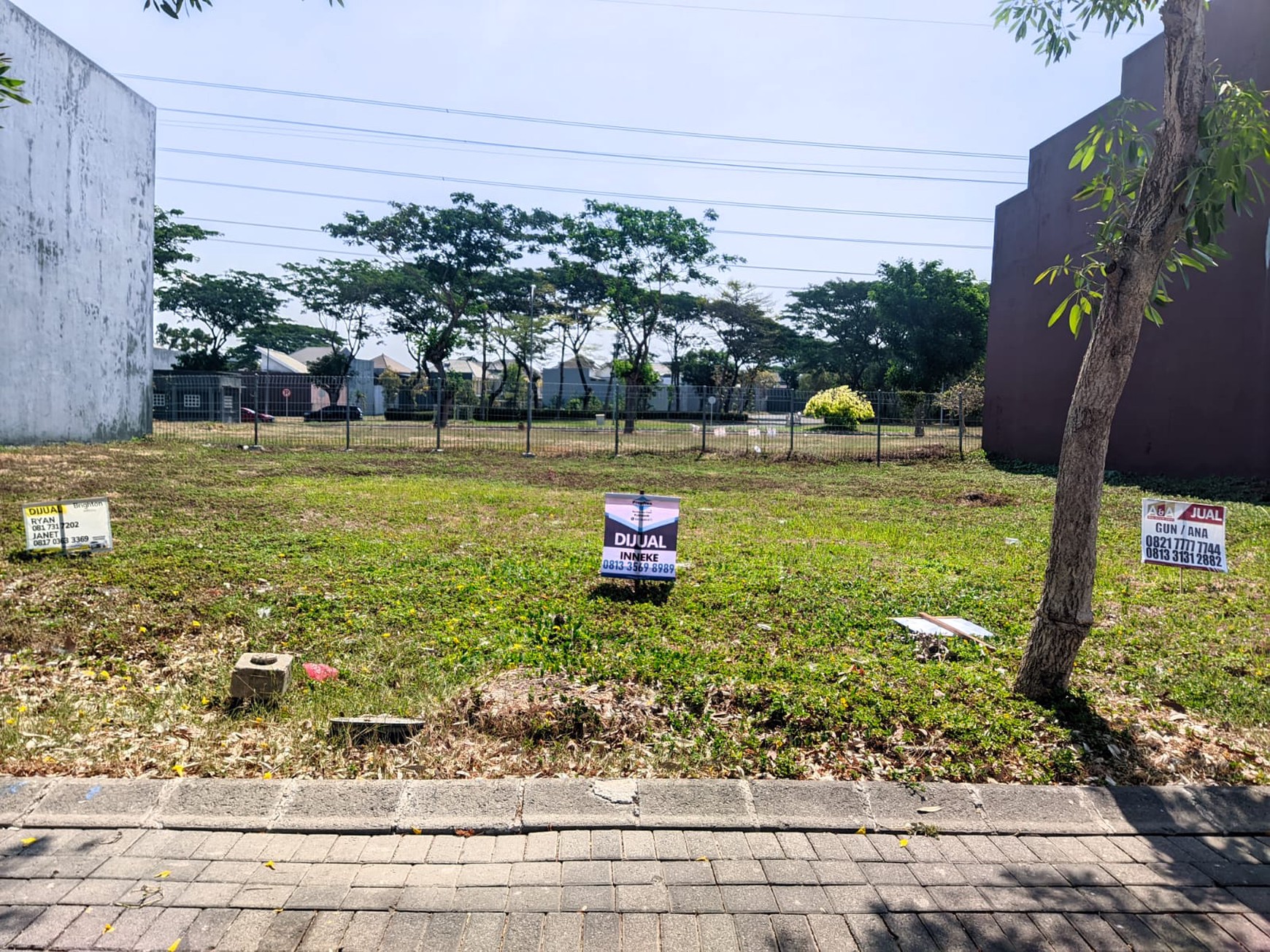 Tanah dijual Woodland WL 2 Citraland Surabaya jarnag ada