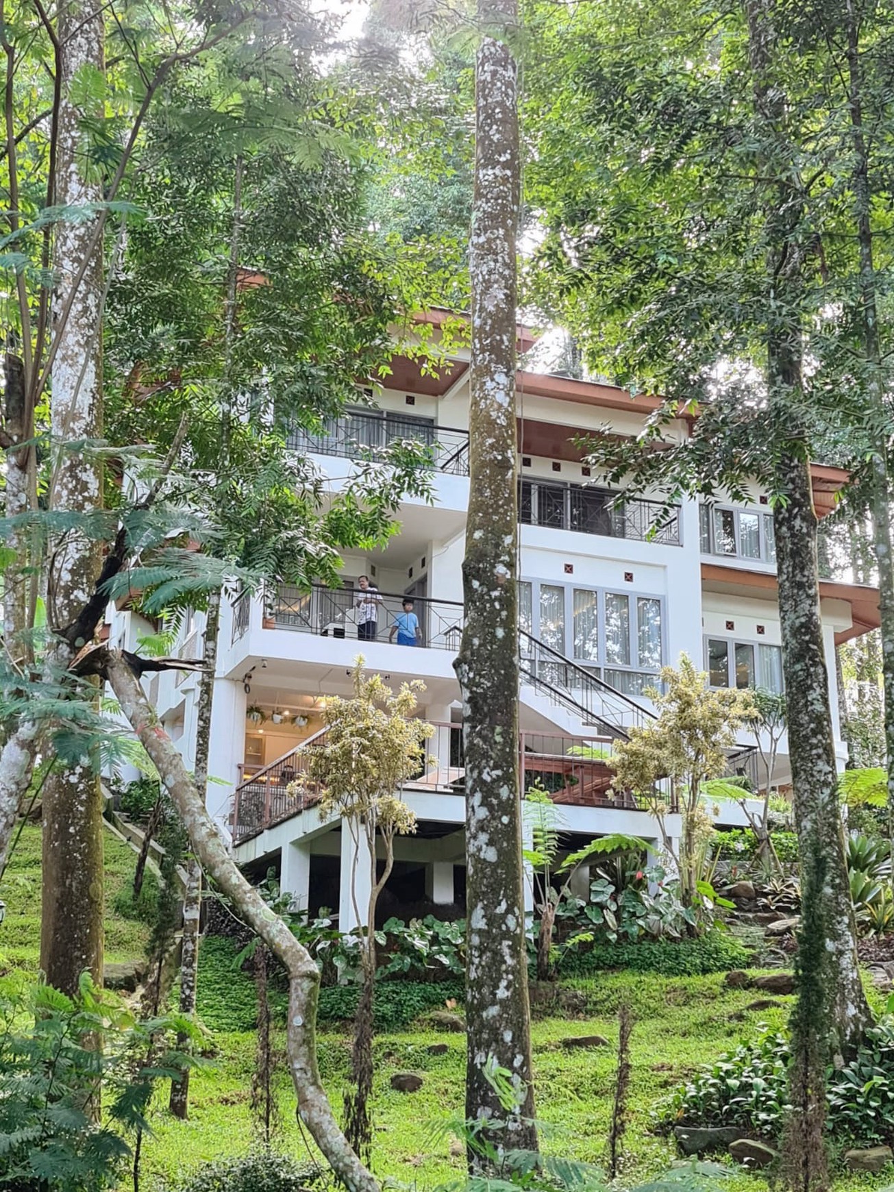 Villa Eksklusif Di Puncak - Mega Indah, Mega Mendung.