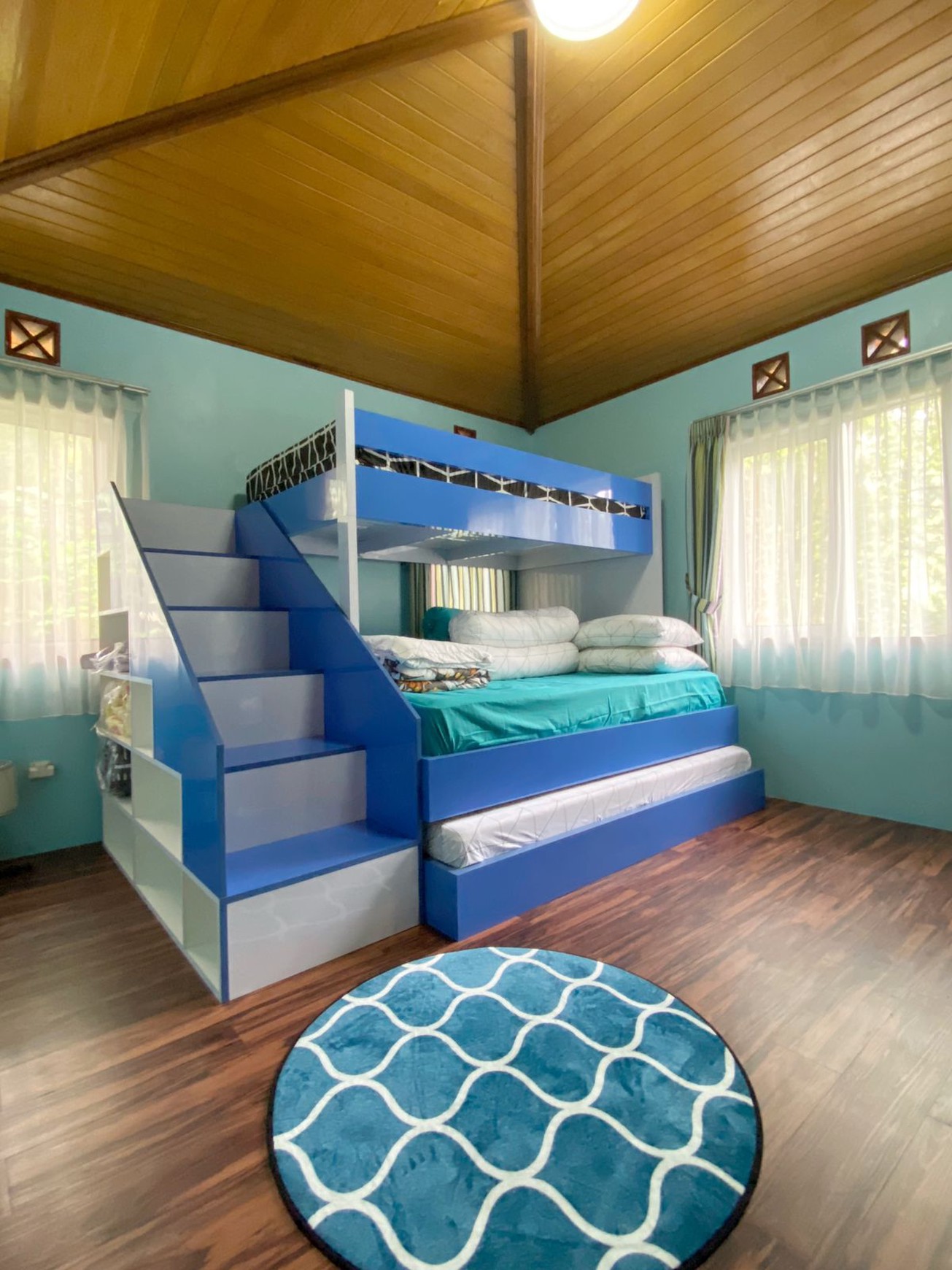 Villa Eksklusif Di Puncak - Mega Indah, Mega Mendung.