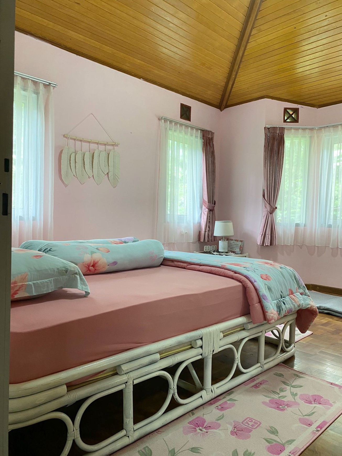 Villa Eksklusif Di Puncak - Mega Indah, Mega Mendung.
