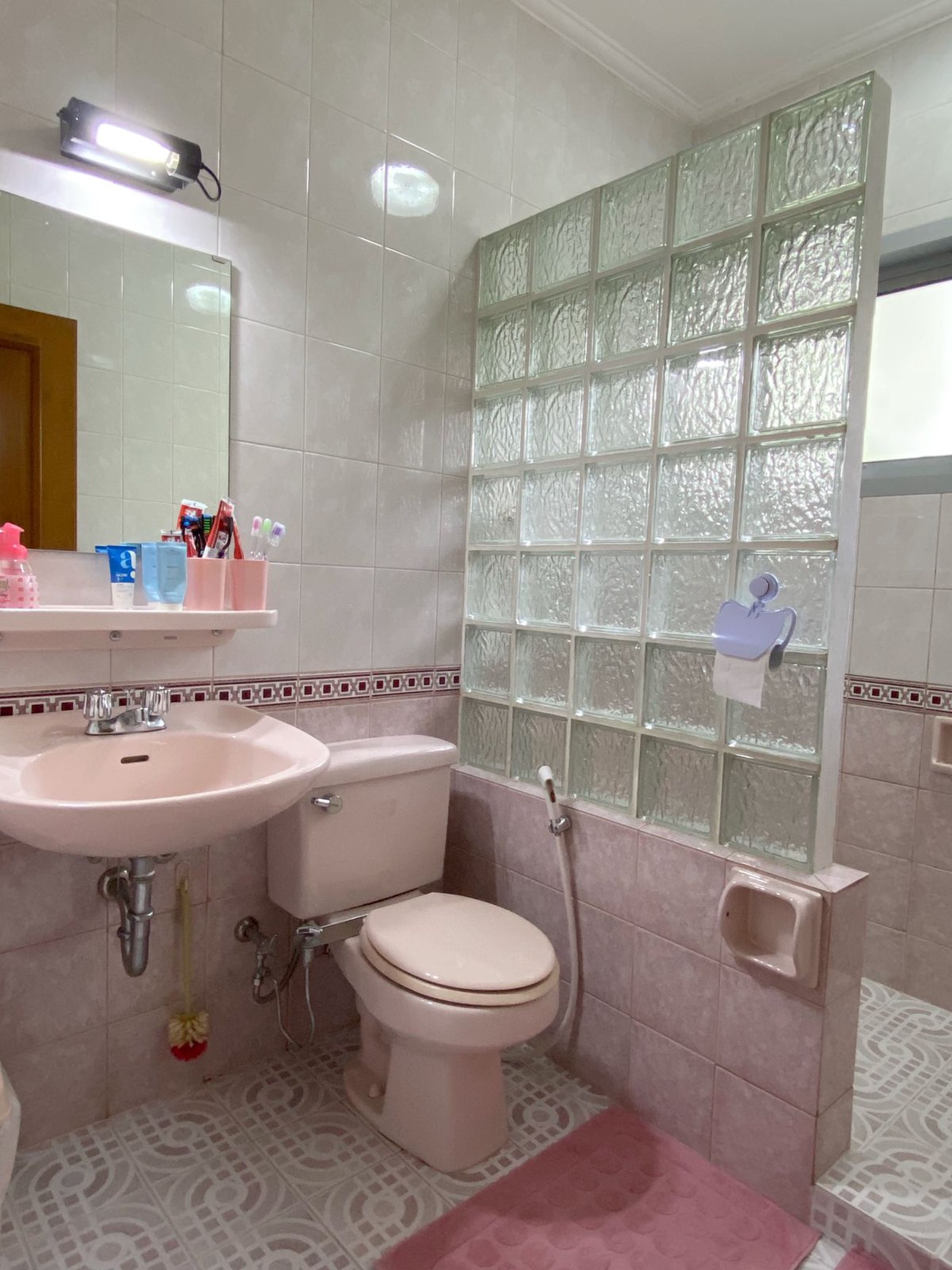 Villa Eksklusif Di Mega Indah, Mega Mendung, Puncak Bogor