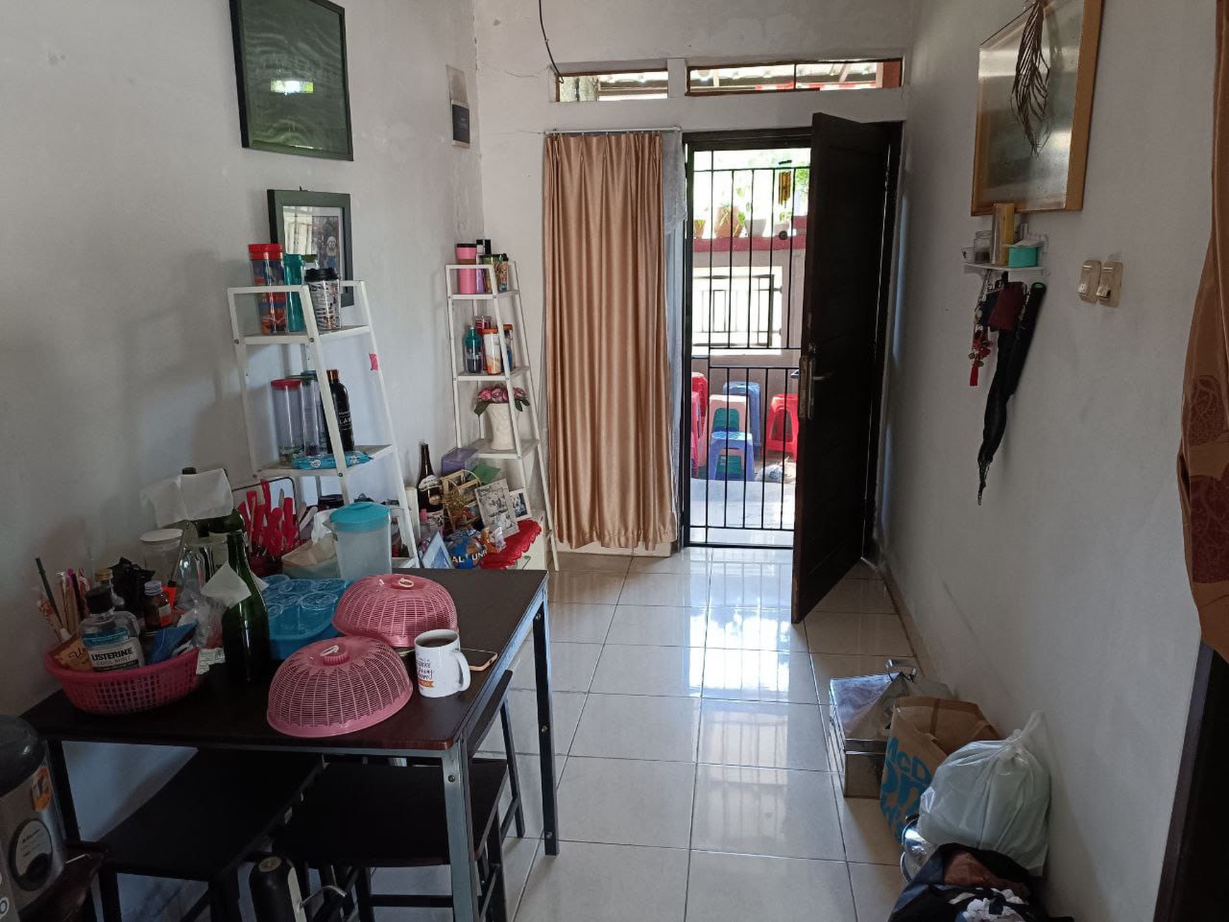 Rumah 2lt Minimalis di bawah 1M Aman Banjir Pondok Aren