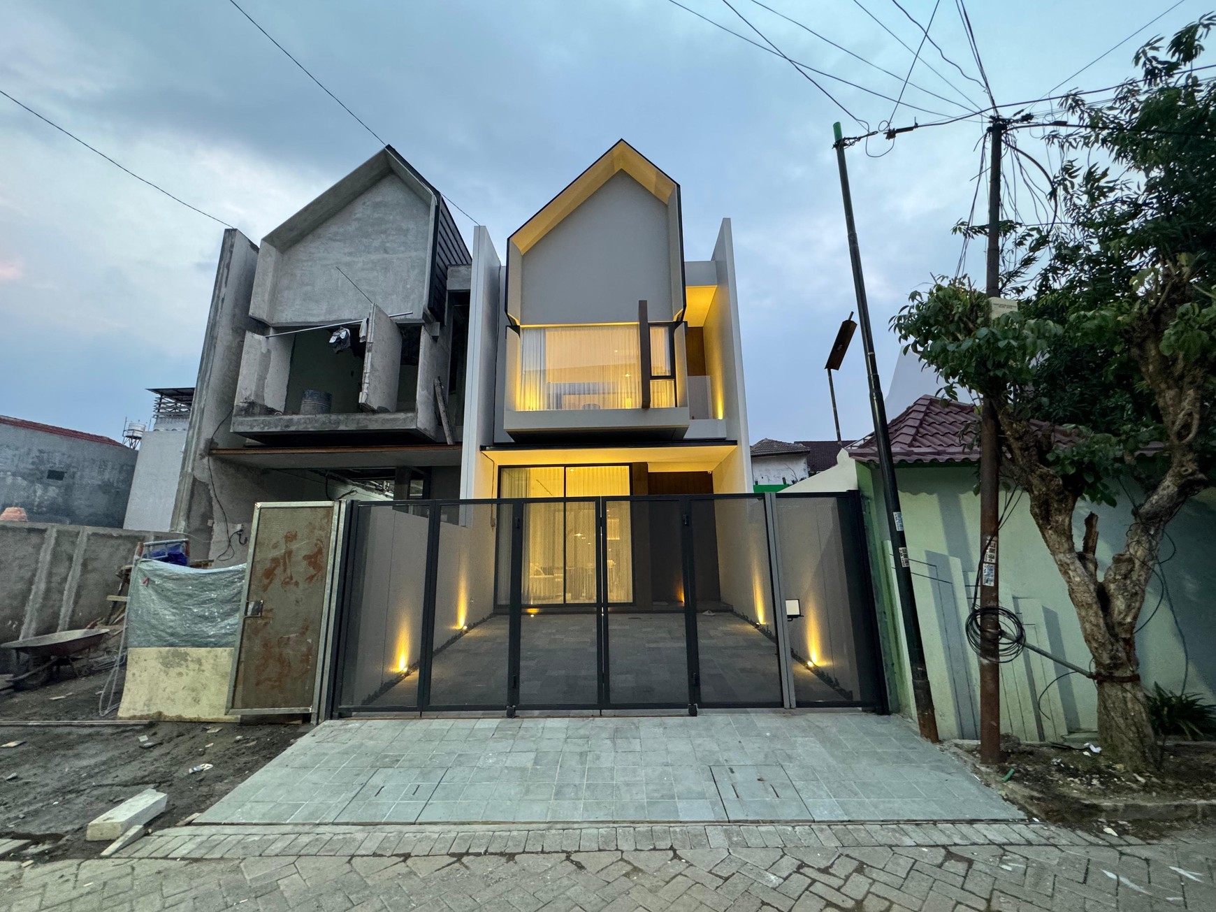 Rumah Baru Gress 2M-an di Surabaya Timur Mojoklanggru