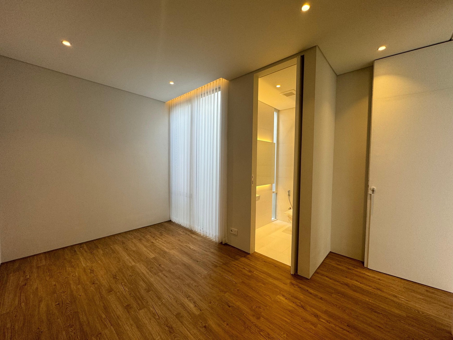 Rumah Baru Gress 2M-an di Surabaya Timur Mojoklanggru