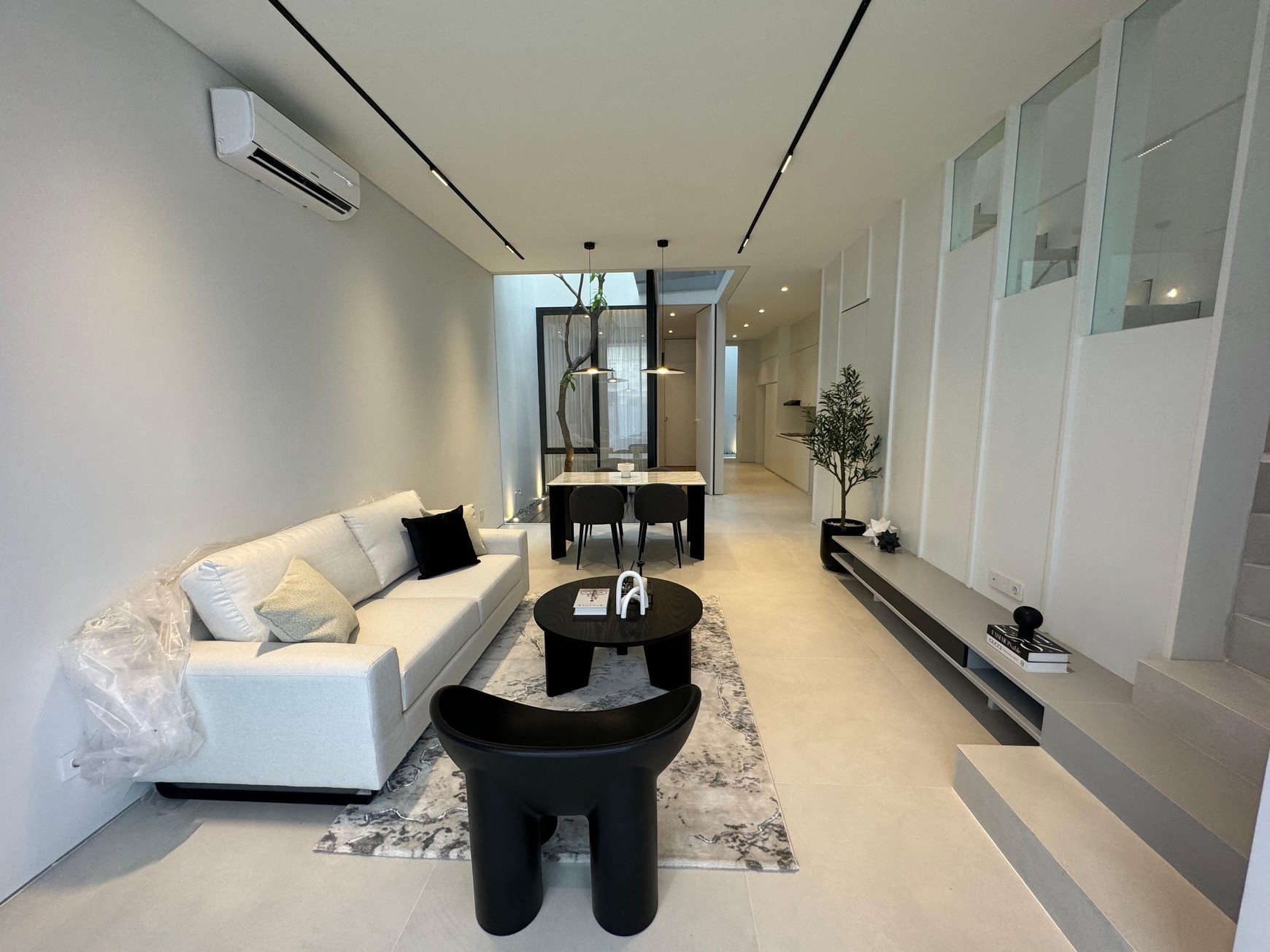 Rumah Baru Gress 2M-an di Surabaya Timur Mojoklanggru