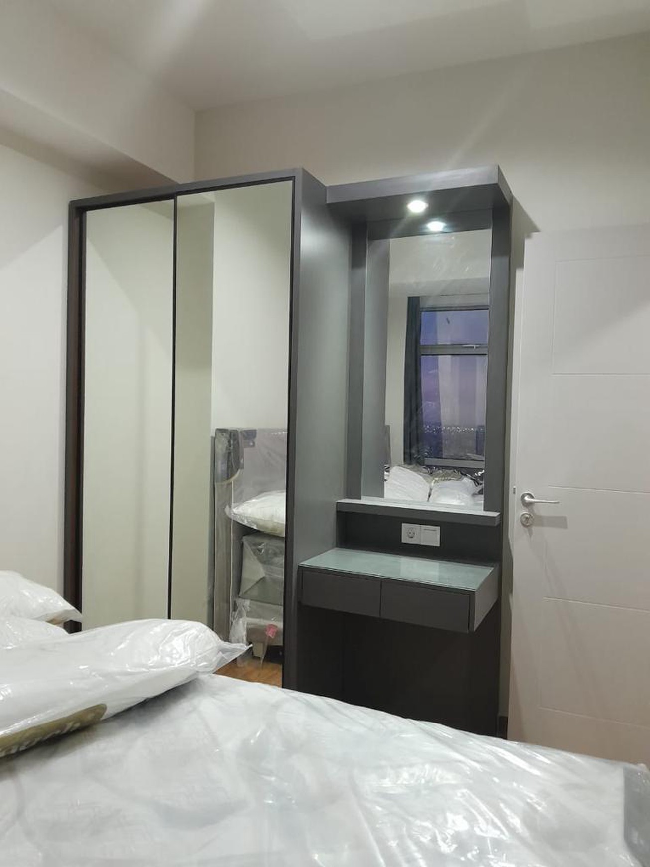 DISEWAKAN APARTEMEN GRAND SUNGKONO LAGOON SURABAYA BARAT