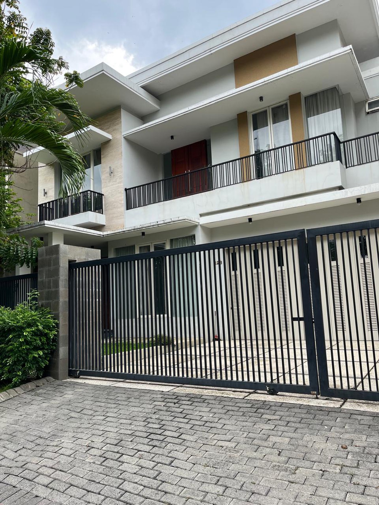 Disewakan Graha Famili Surabaya Barat