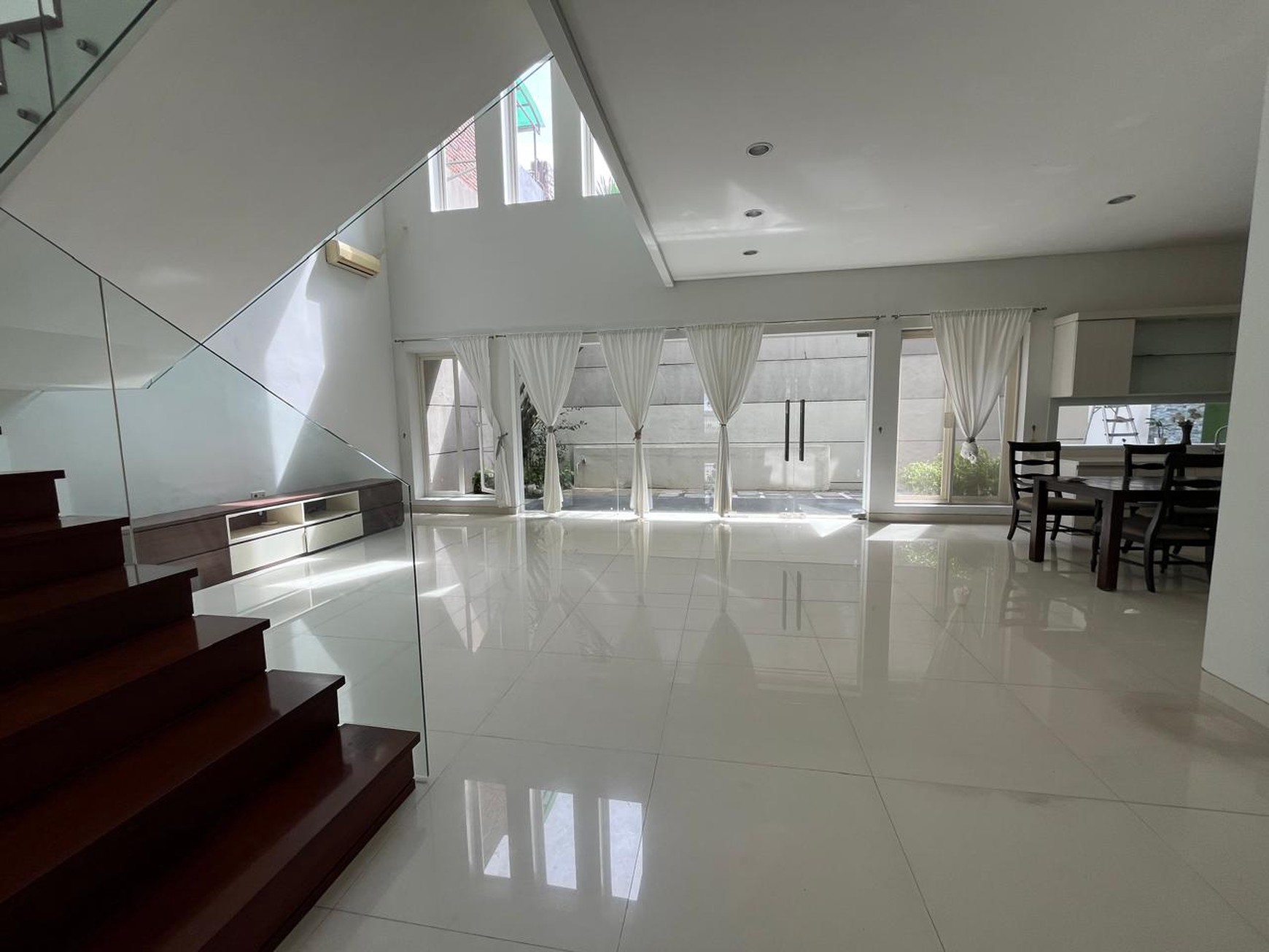 Disewakan Graha Famili Surabaya Barat