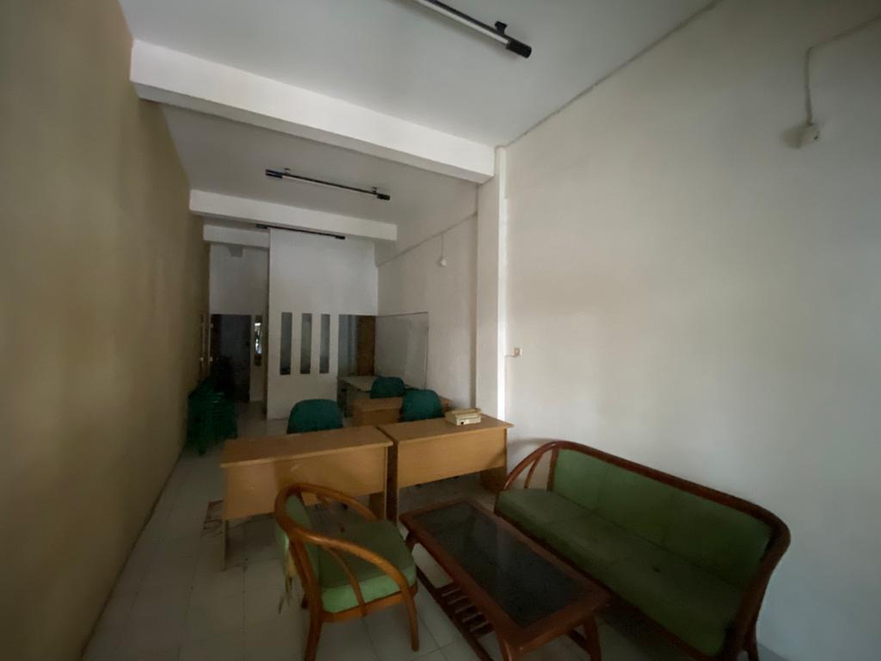 Ruko 3 Lantai yang berlokasi di Kadipolo, Jawa Tengah dengan harga Sewa terjangkau