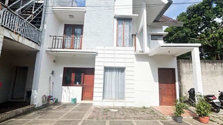 RUMAH TROPICAL RESIDENCE DI JAGAKARSA - JAKARTA SELATAN