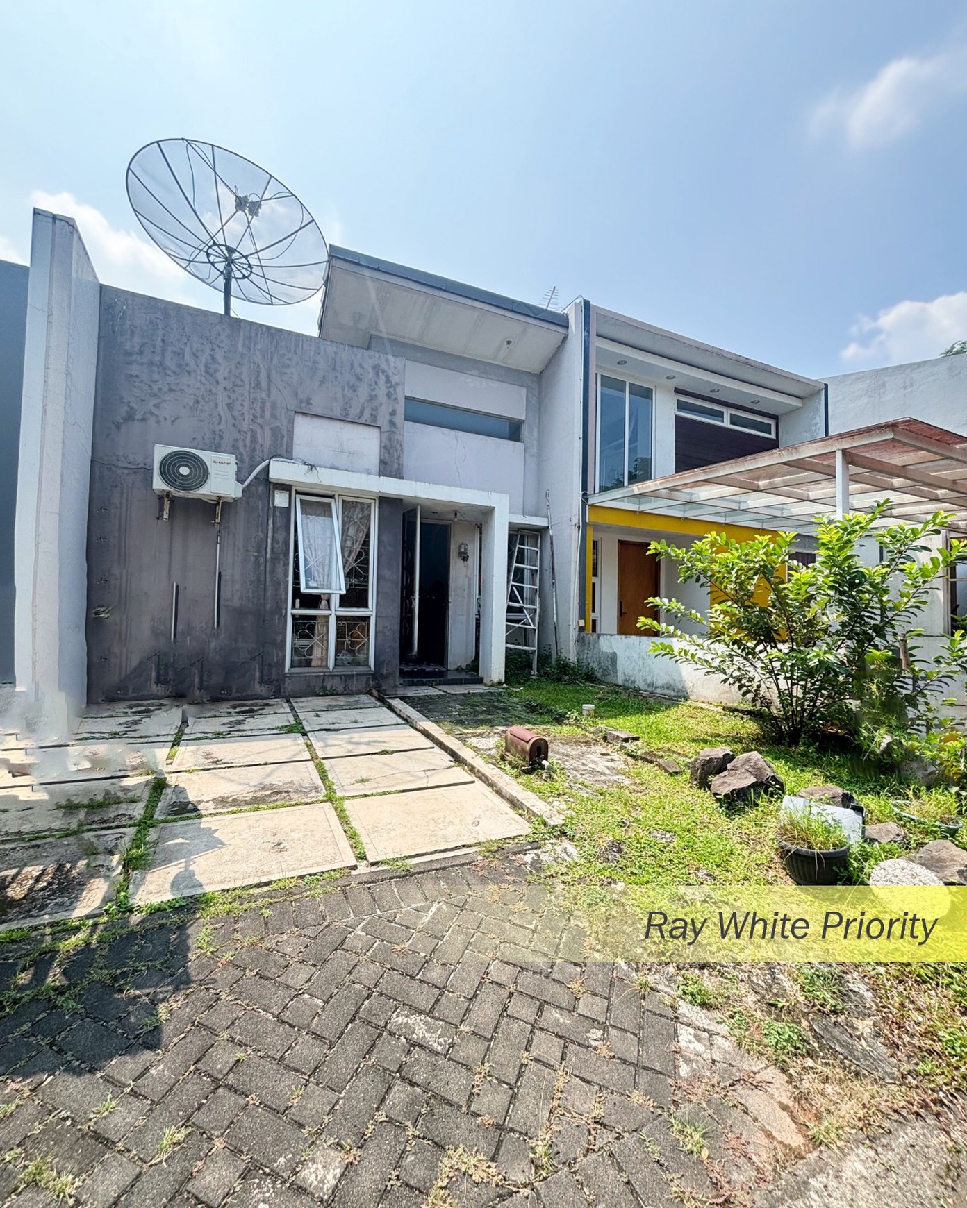 RUMAH DALAM CLUSTER SIMPLICITY DI KAWASAN THE ICON BSD CITY - TANGERANG SELATAN