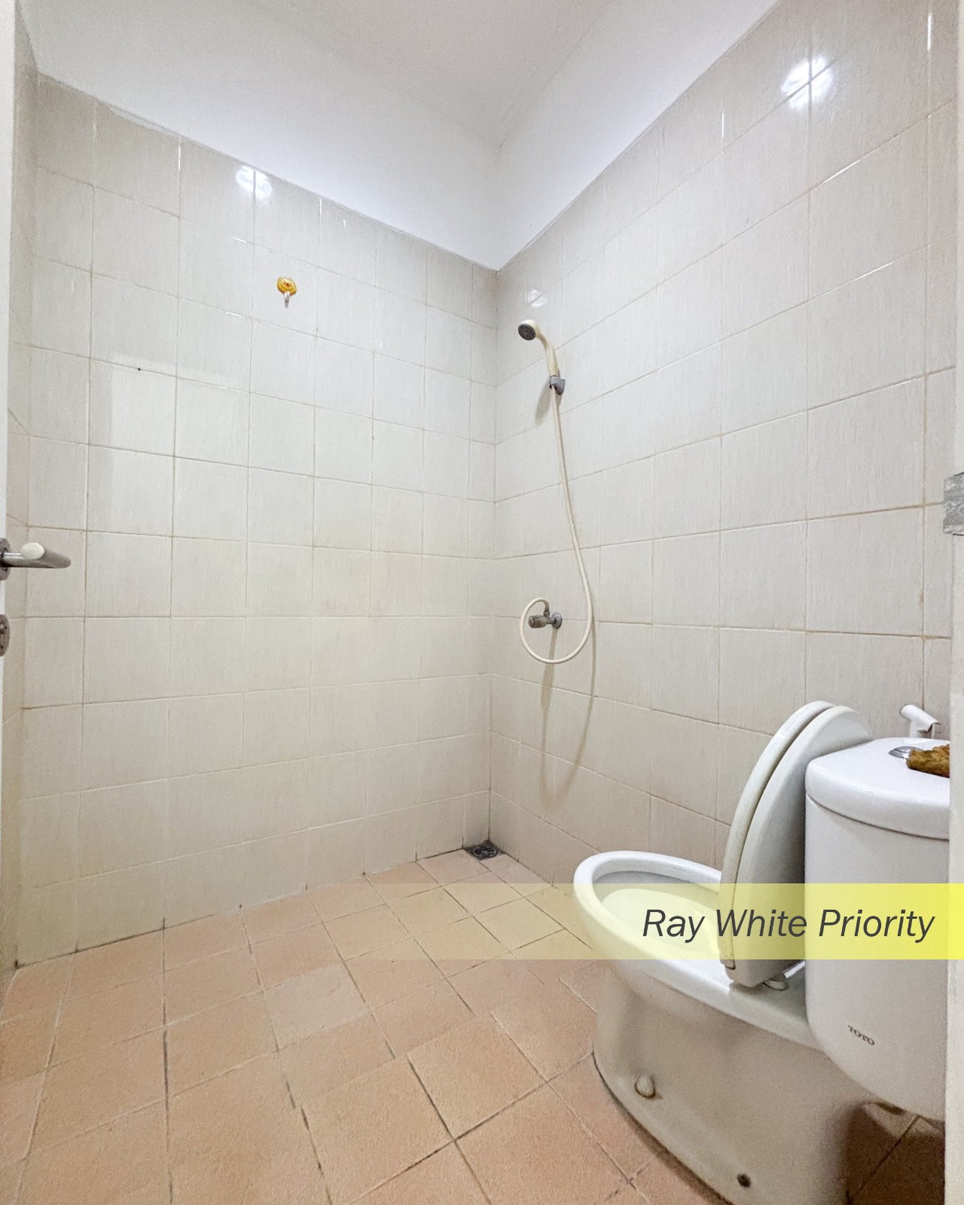 RUMAH MINIMALIS DALAM CLUSTER SIMPLYCITY BSD CITY -TANGERANG SELATAN