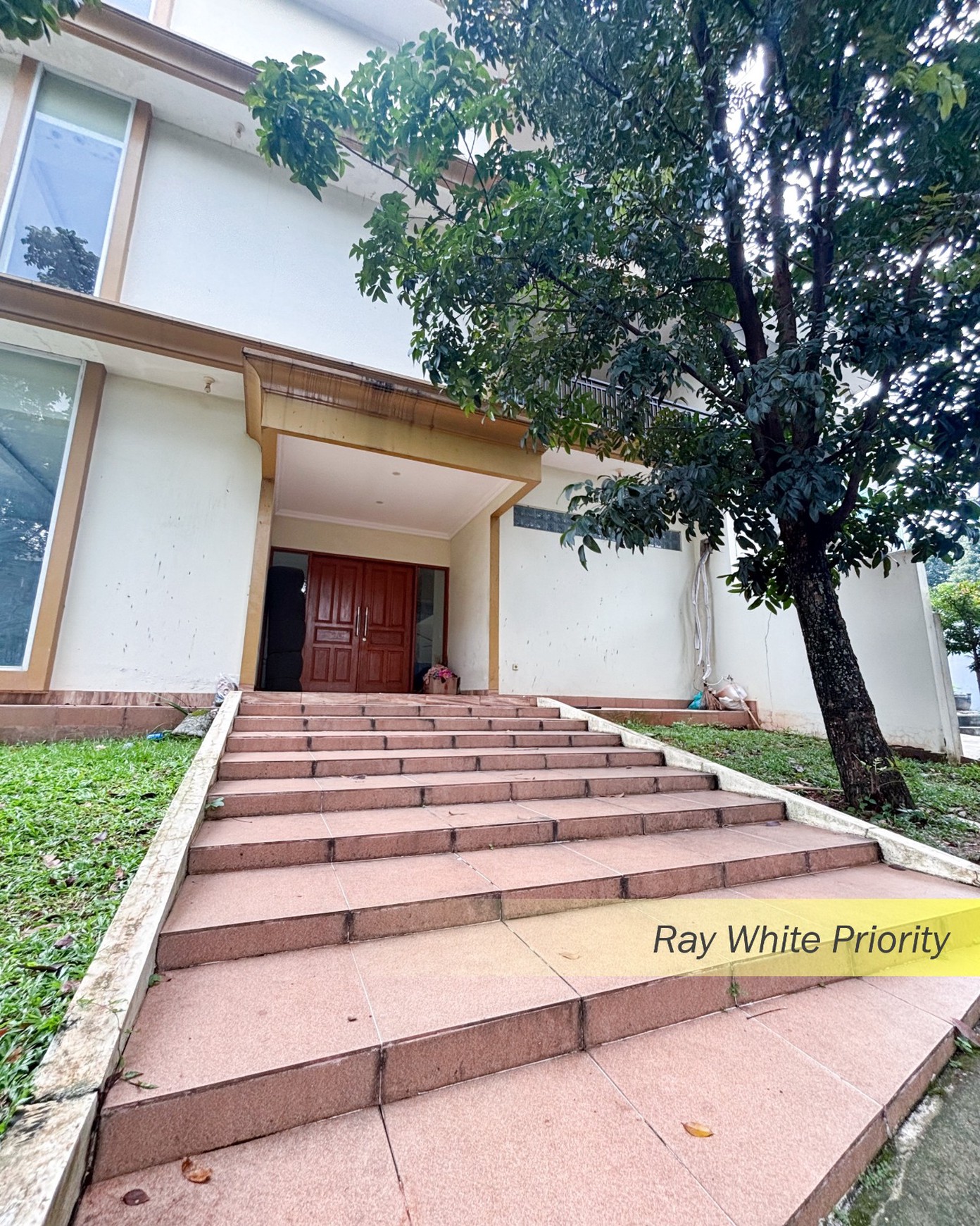 RUMAH SIAP HUNI 3 LANTAI DENGAN ROFTOOP DI SIMPLYCITY BSD CITY - TANGERANG SELATAN