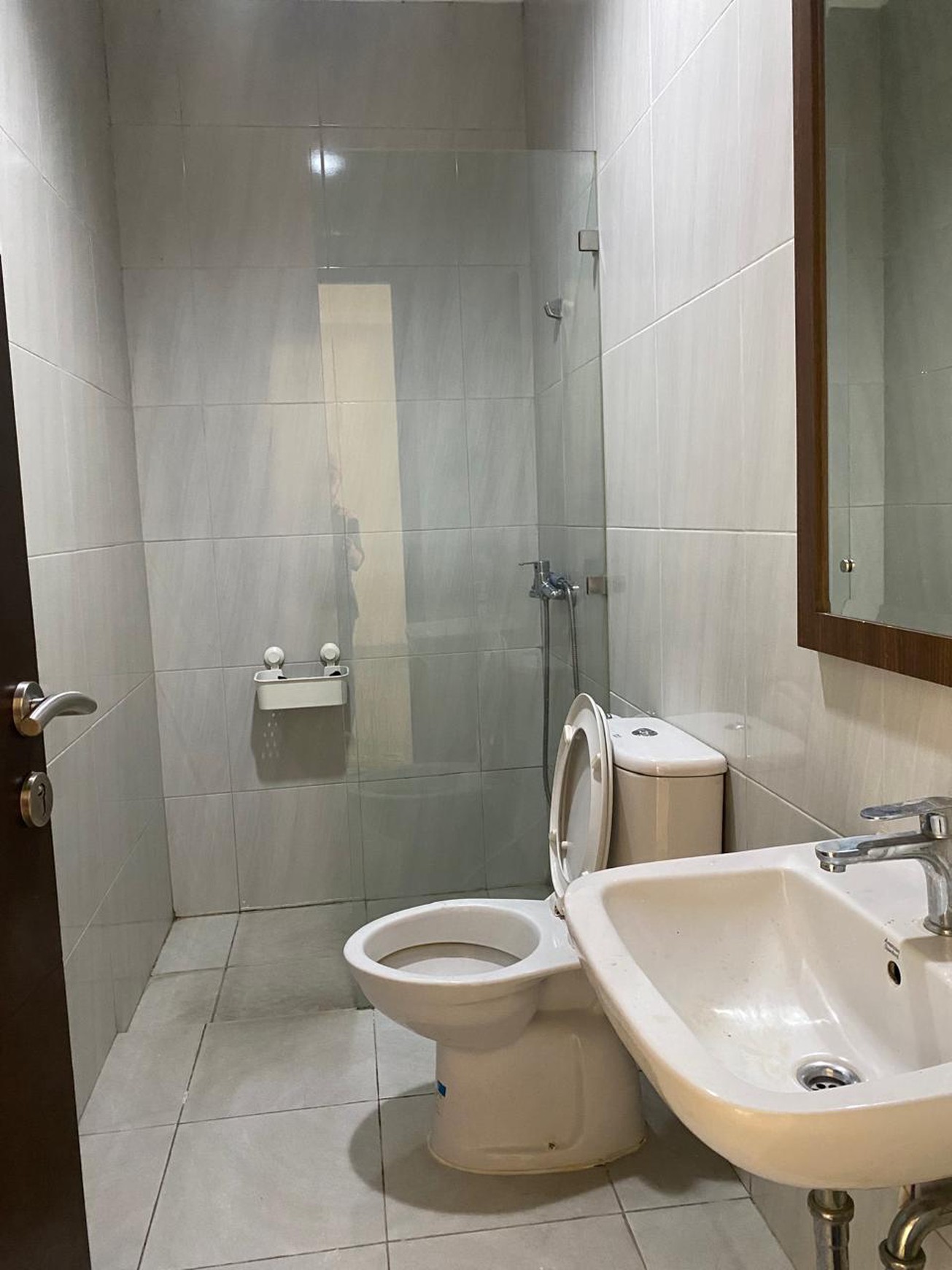 Rumah siap huni dengan akses mudah di BSD Timur