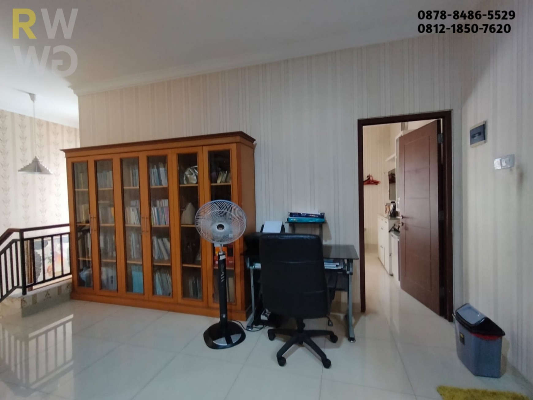 Rumah Dijual di Cluster West Esplanade Grand Wisata - Rumah Mewah Dekat Mall Living World