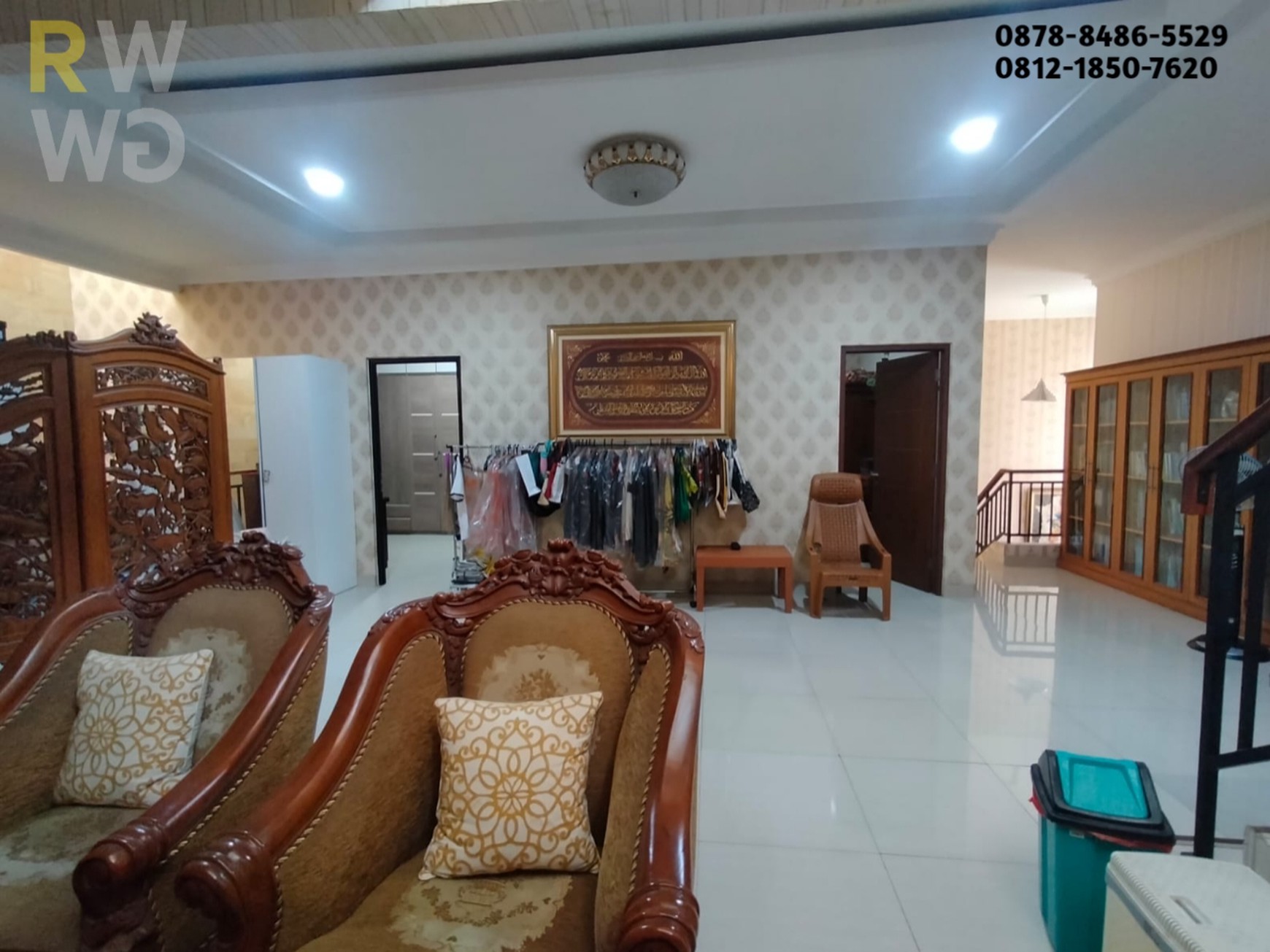 Rumah Dijual di Cluster West Esplanade Grand Wisata - Rumah Mewah Dekat Mall Living World