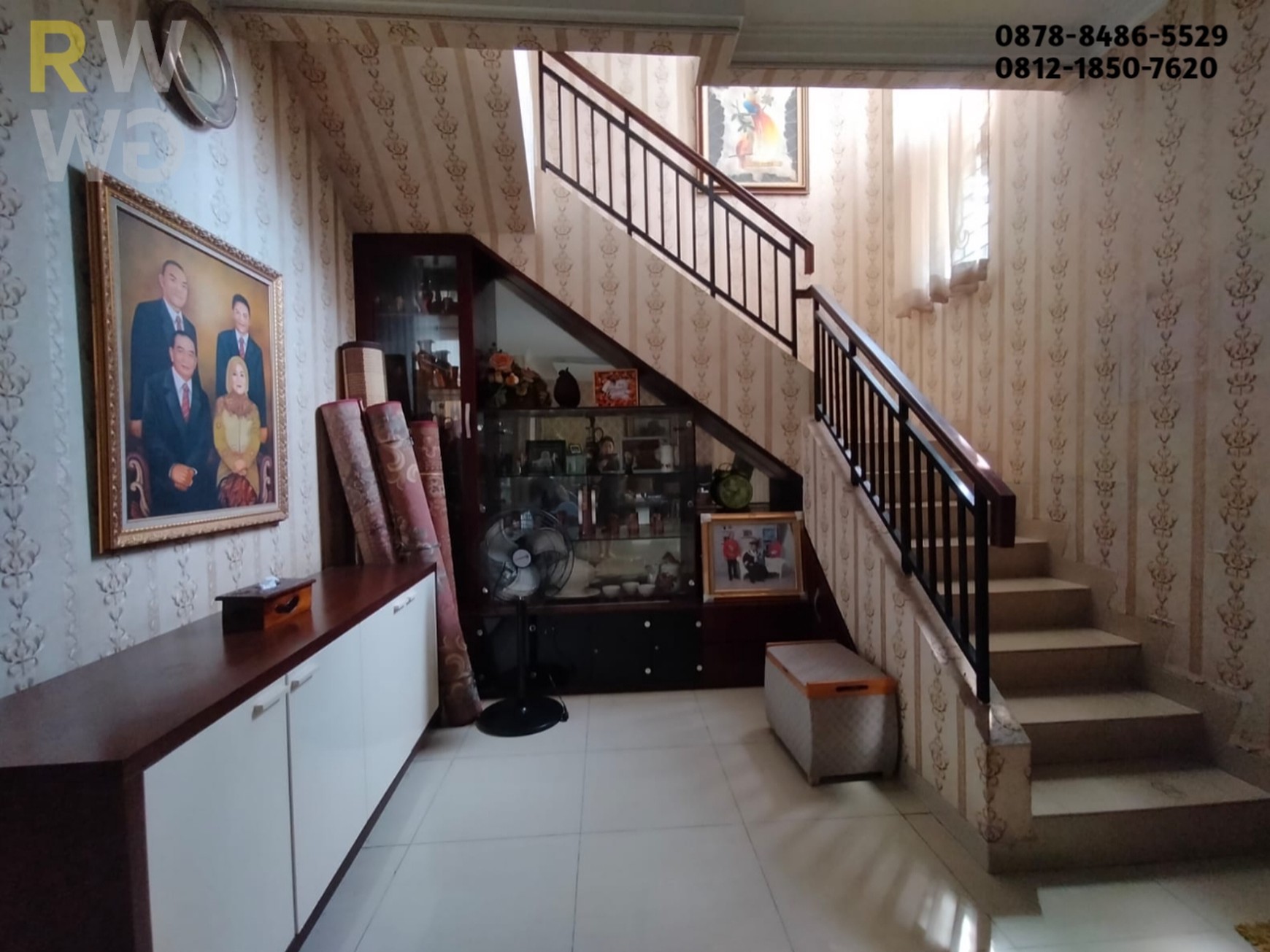 Rumah Dijual di Cluster West Esplanade Grand Wisata - Rumah Mewah Dekat Mall Living World