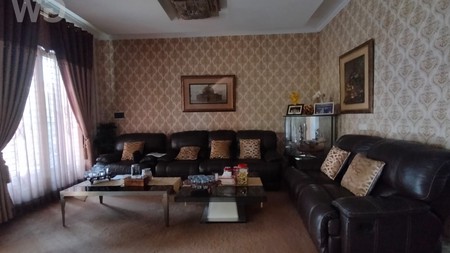 Rumah Dijual di Cluster West Esplanade Grand Wisata - Rumah Mewah Dekat Mall Living World