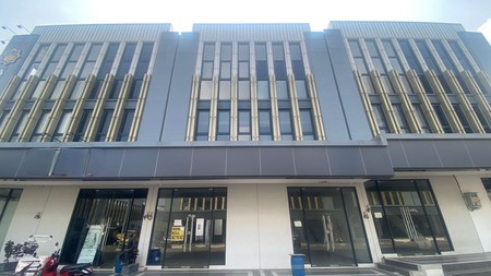 RUKO STRATEGIS 2,5 LANTAI COCOK UNTUK USAHA ATAU KANTOR DI KOTA WISATA CIBUBUR